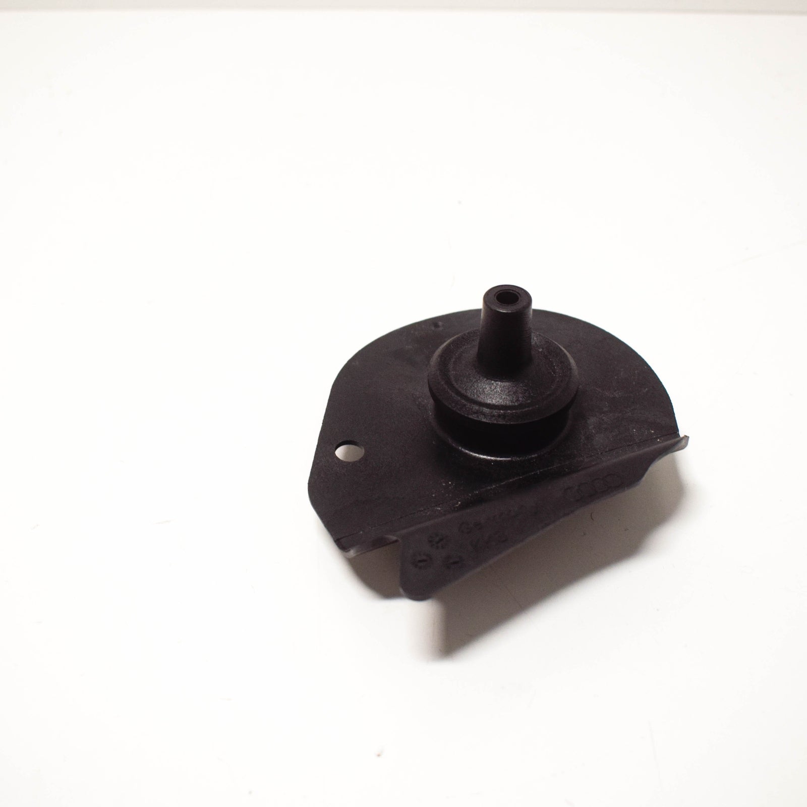 new audi a3 8v cabriolet socket jack left side 8v0802845 original