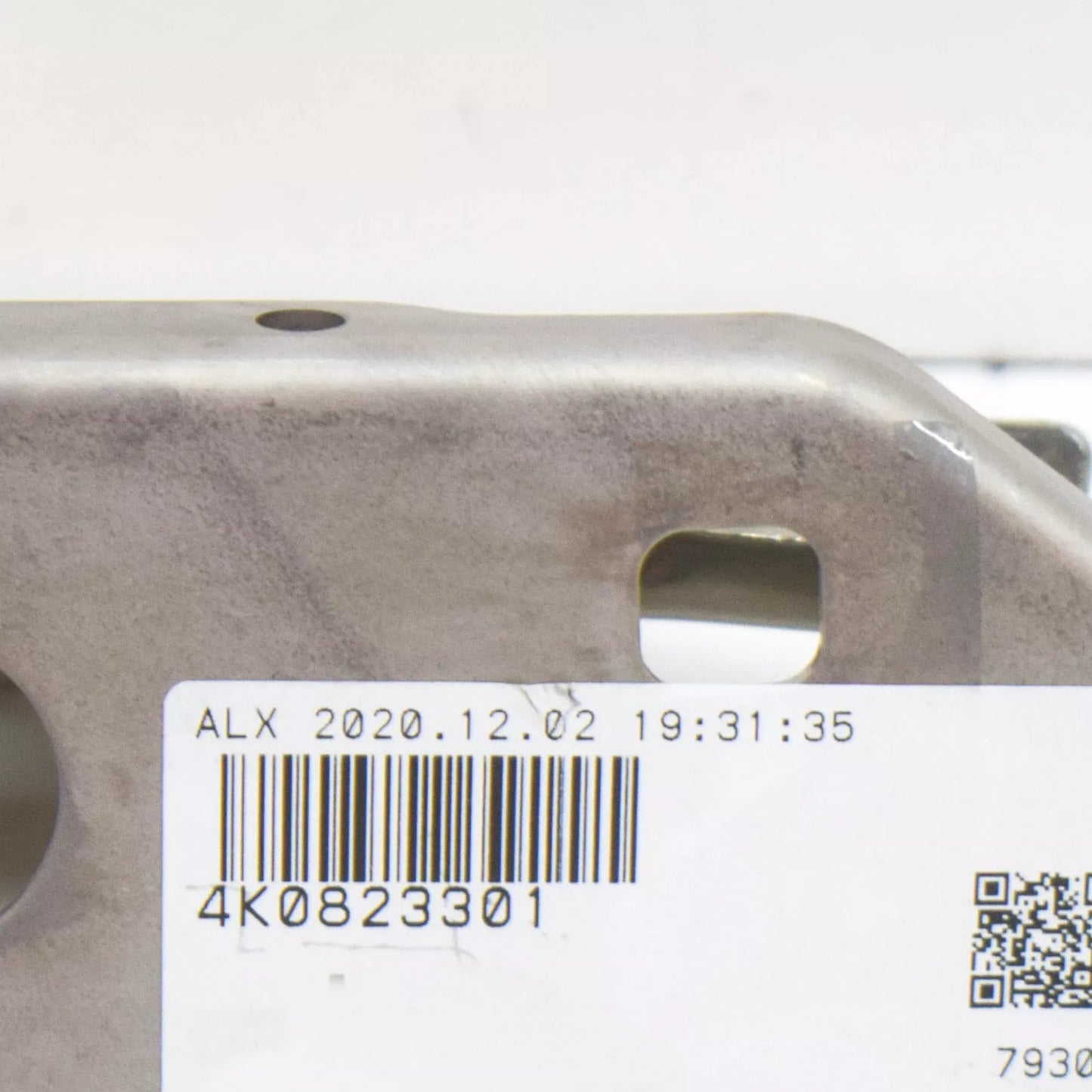 NEW AUDI A6 C8 FRONT LEFT BONNET HOOD HINGE 4K0823301 ORIGINAL