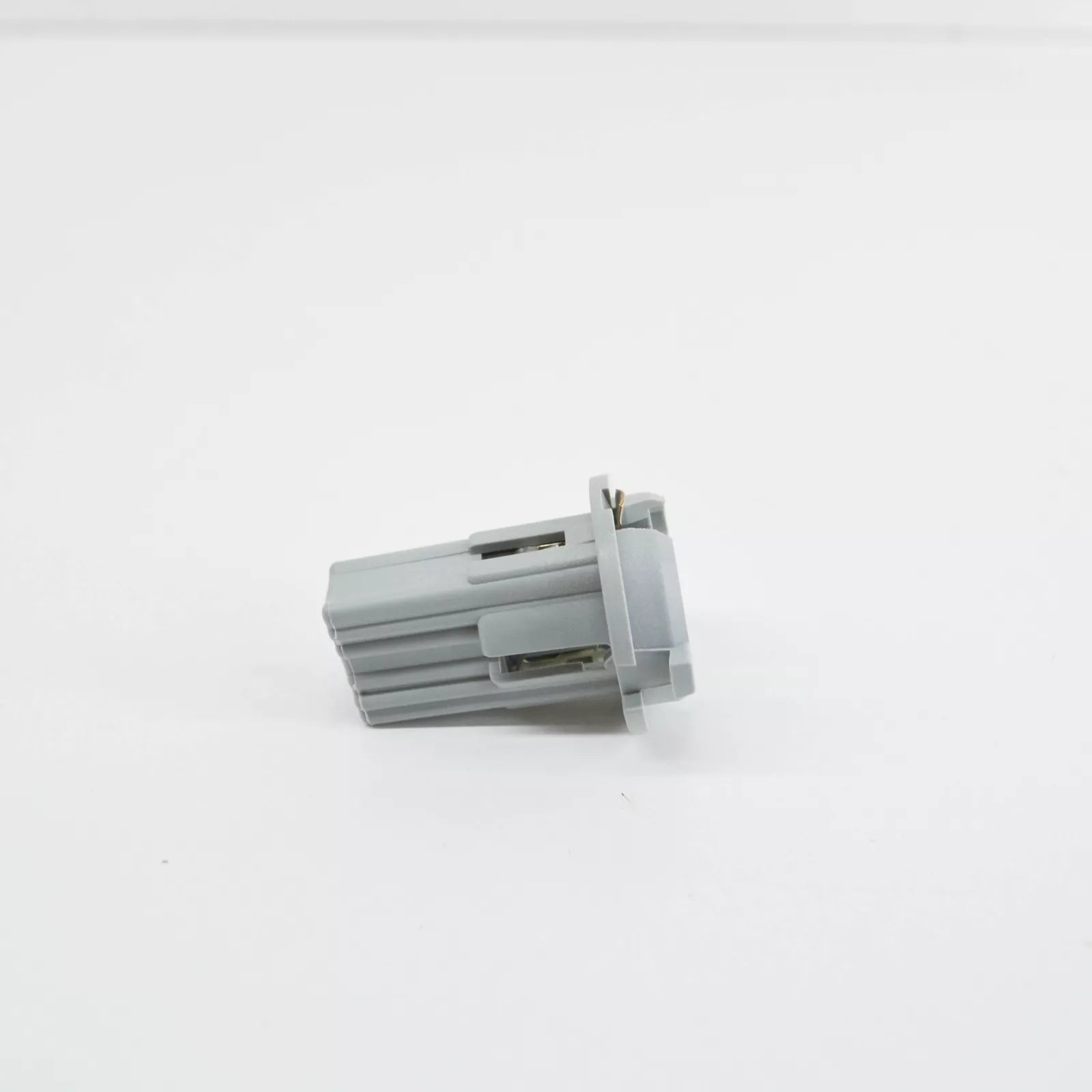 NEW BMW 7 E38 REAR TAIL LAMP BULB SOCKET 63218381244 8381244 ORIGINAL