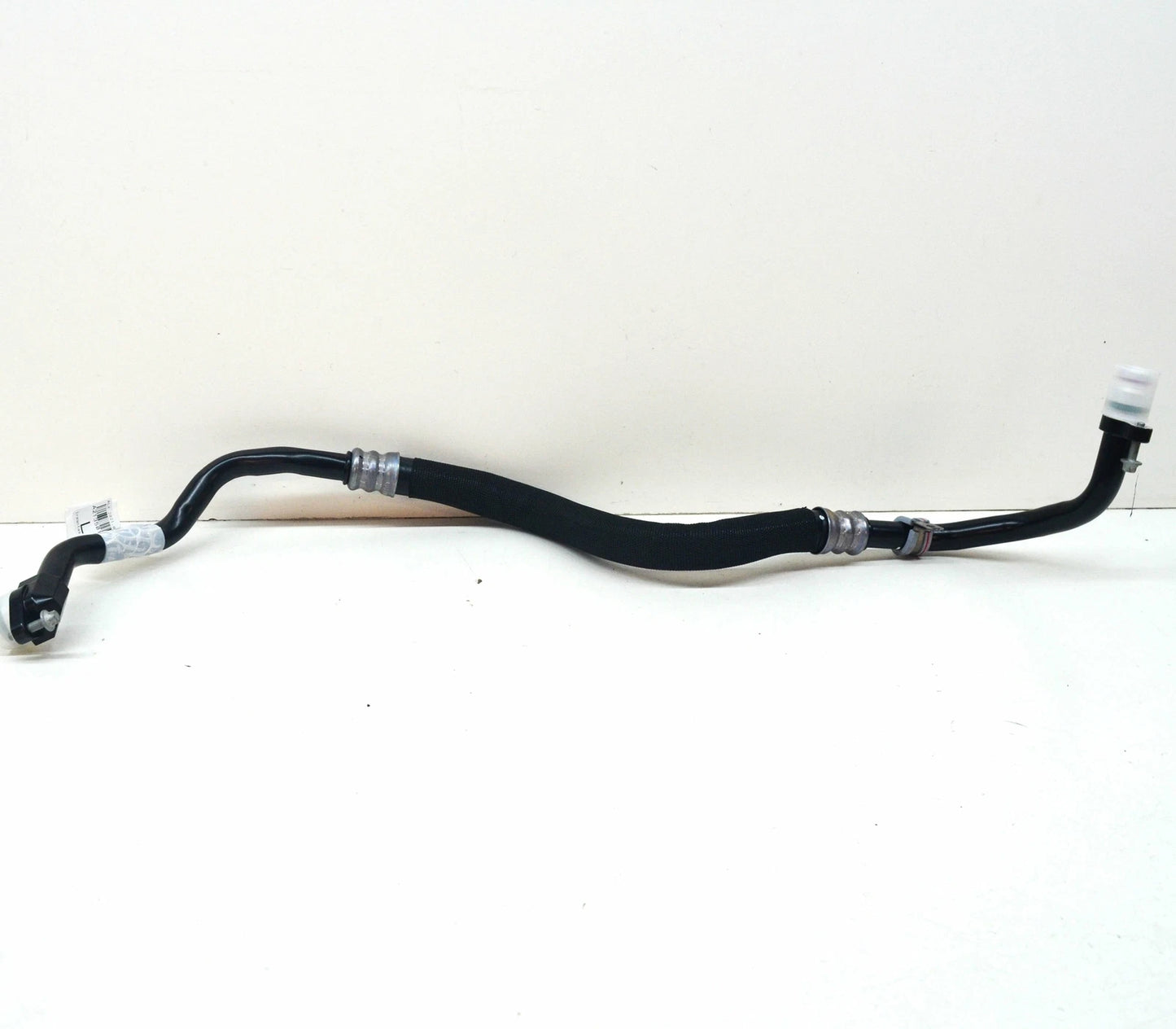 NEW MB E W213 RIGHT LOWER OIL COOLER RETURN PIPE HOSE A2135011301 ORIGINAL