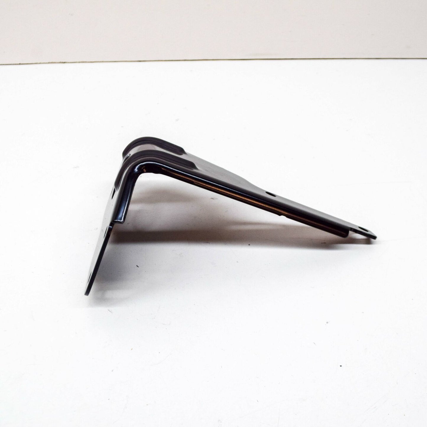 NEW AUDI E-TRON HEAT EXCHANGER UPPER CENTER BRACKET 4KE820195Q ORIGINAL