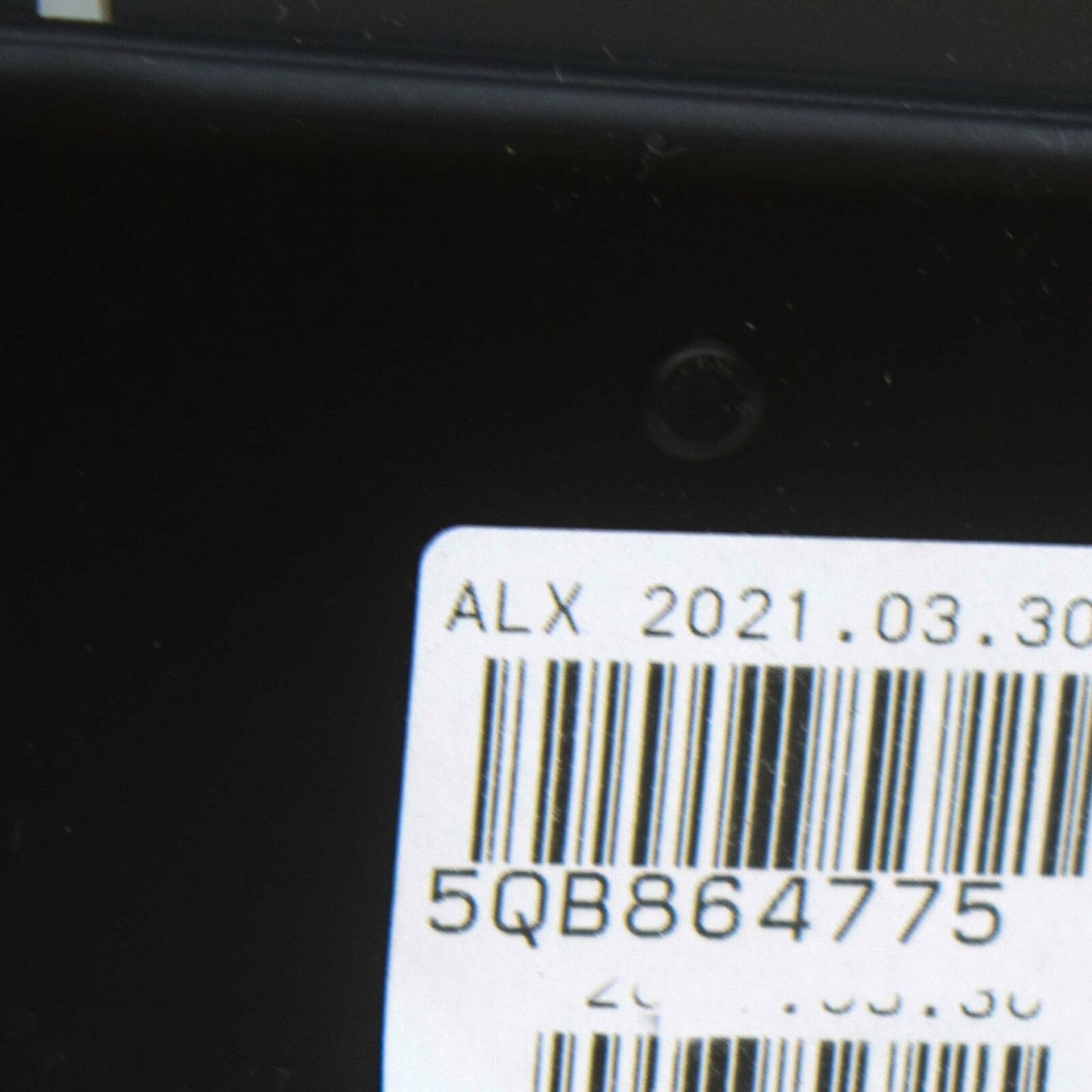 NEW AUDI Q3 F3 FOOTREST SUPPORT PAD BRACKET LHD 5QB864775 ORIGINAL