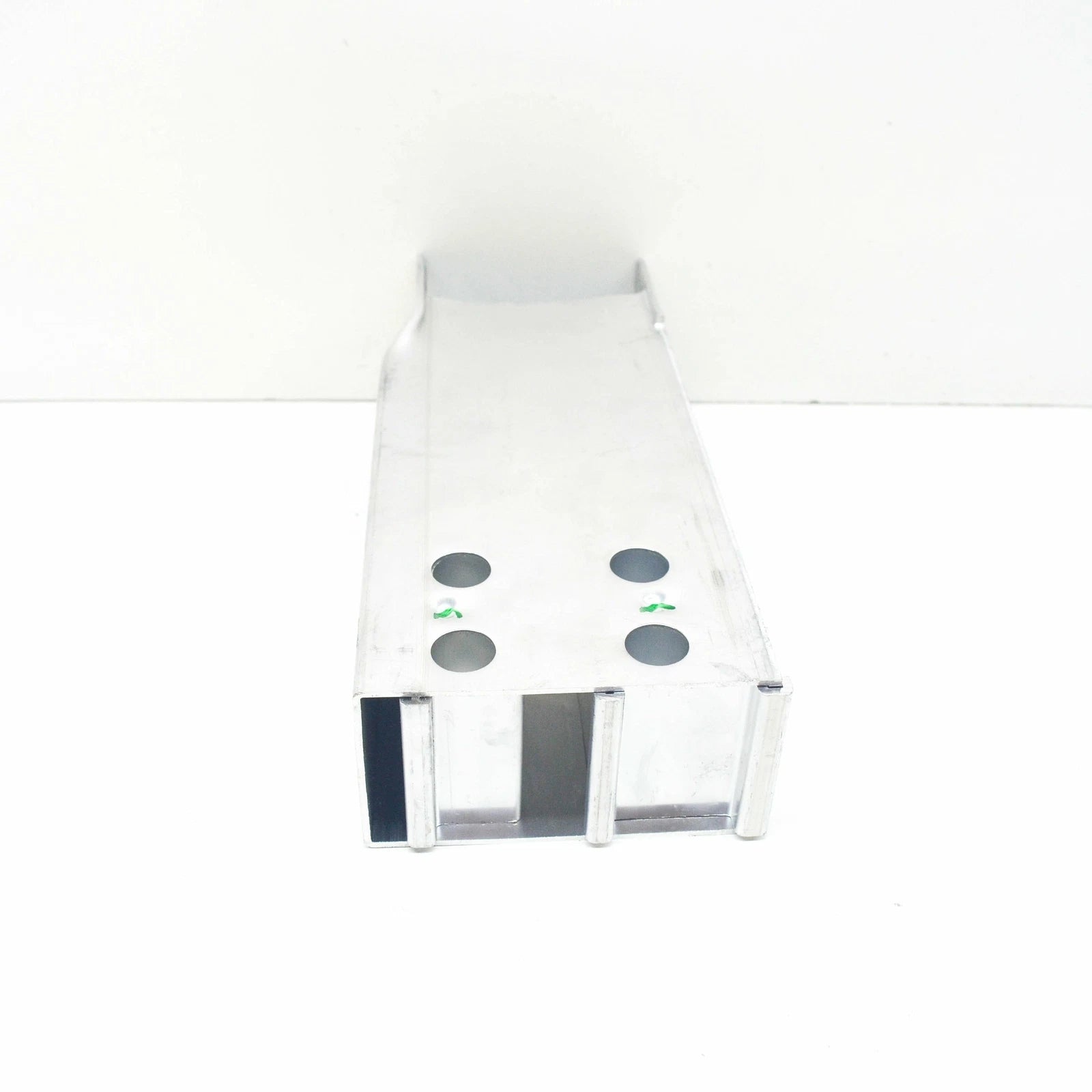 NEW MB SL R231 FRONT BUMPER RIGHT ABSORBER BRACKET A2316200295 ORIGINAL
