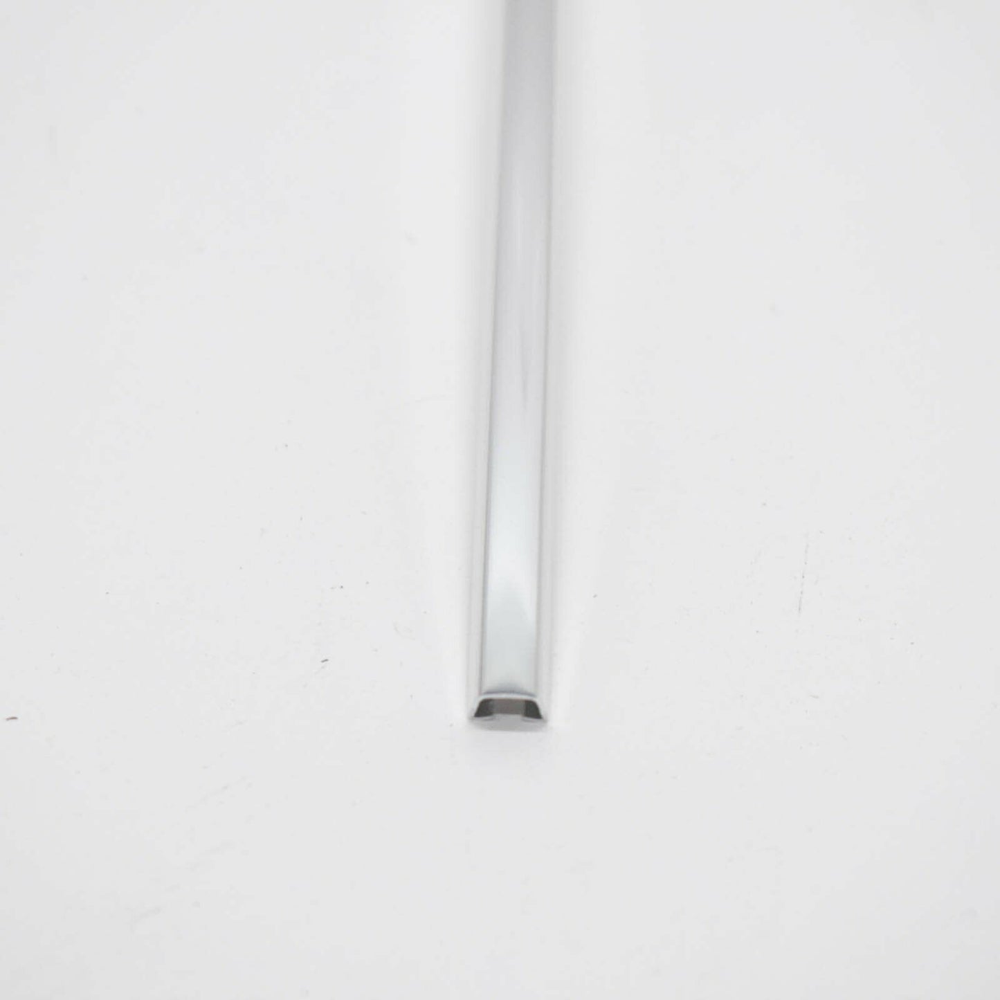 NEW MB E W124 RADIATOR GRILLE SHELL VERTICAL MOULDING A1408882185 ORIGINAL