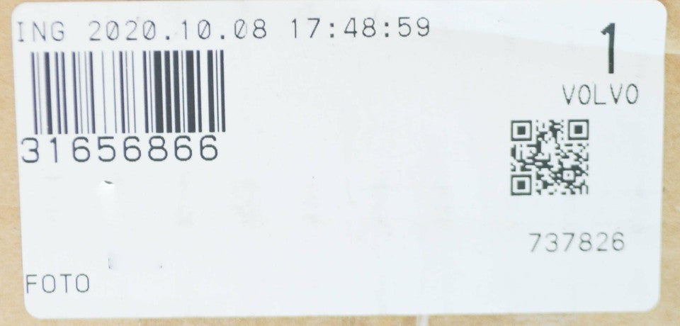 Genuine OEM VOLVO XC40 31656866 GENUINE RIGHT REAR BUMPER REFLECTOR PLATE