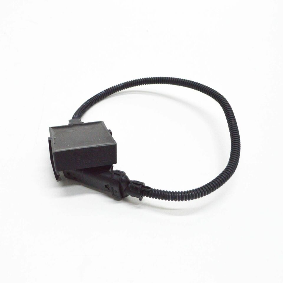Genuine MERCEDES-BENZ MB ML W166 ENGINE COOLANT TEMPERATURE SENSOR A221905560080 NEW