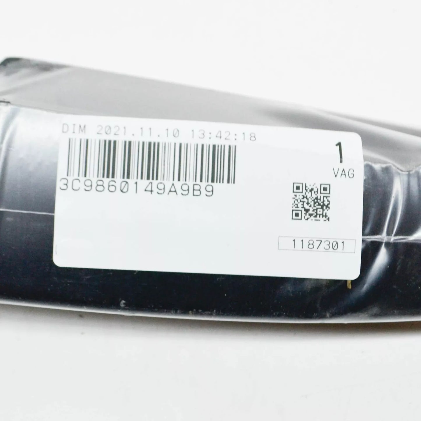 NEW VOLKSWAGEN PASSAT ESTATE B7 REAR LEFT ROOF RAIL COVER 3C9860149A9B9