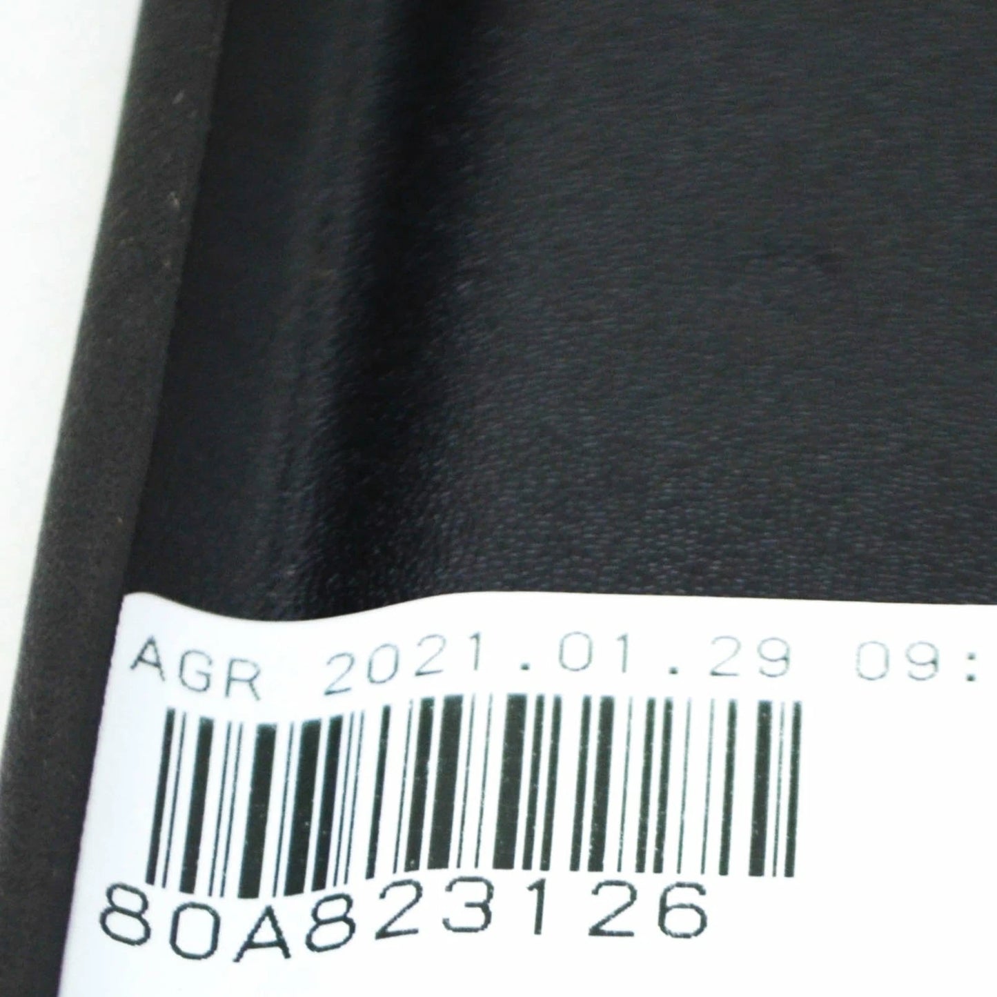 NEW AUDI Q5 80A FRONT RIGHT HOOD SEAL PROTECTION 80A823126 ORIGINAL