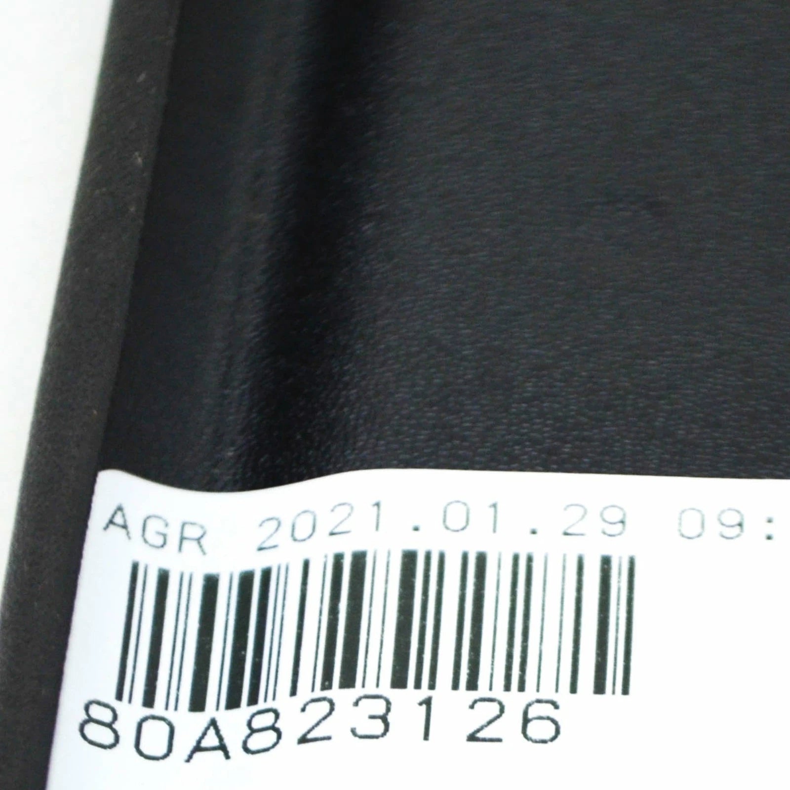 NEW AUDI Q5 80A FRONT RIGHT HOOD SEAL PROTECTION 80A823126 ORIGINAL