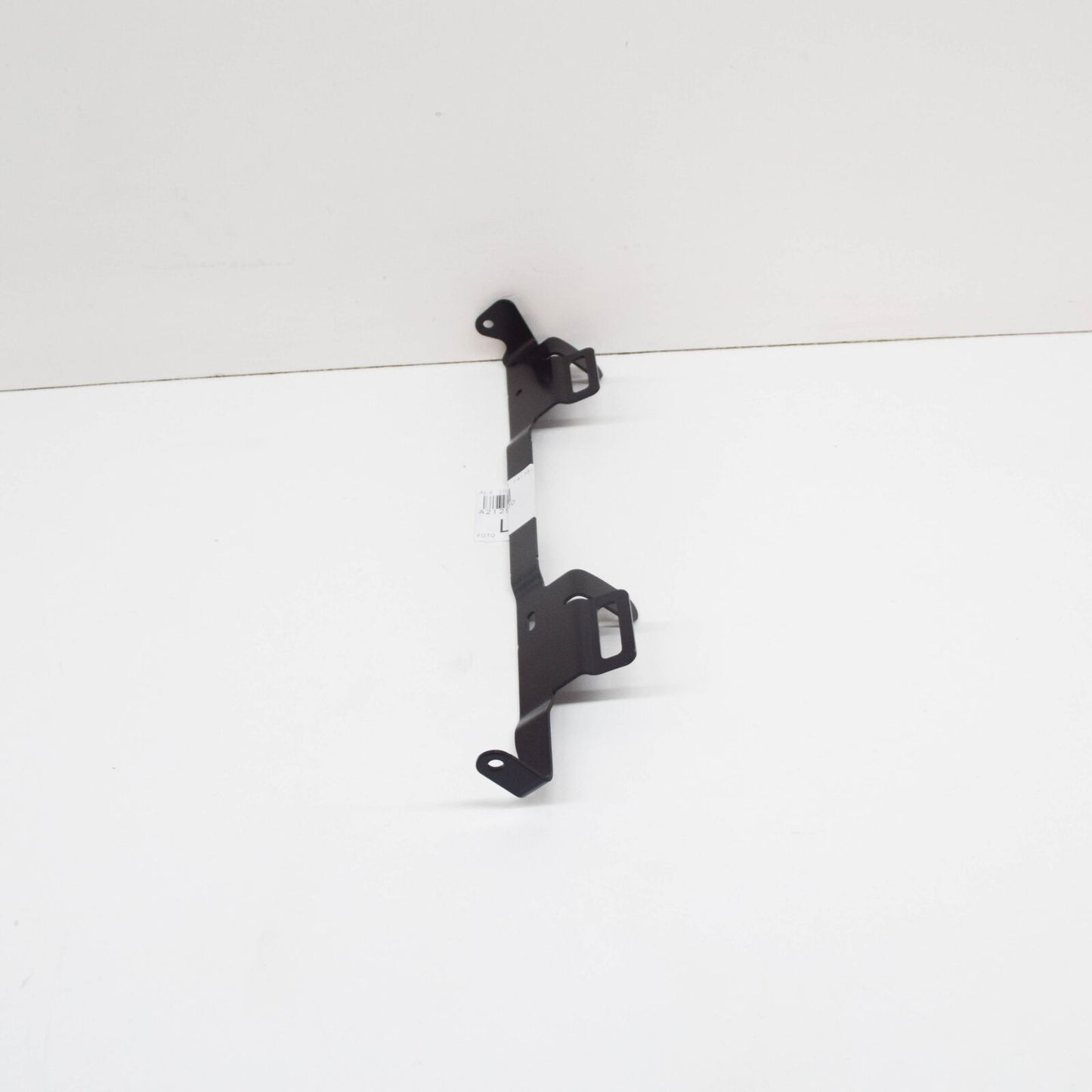 NEW MB C W204 FRONT RIGHT SEAT CUSHION FRAME ANGLE BRACKET A2129110200 ORIGINAL