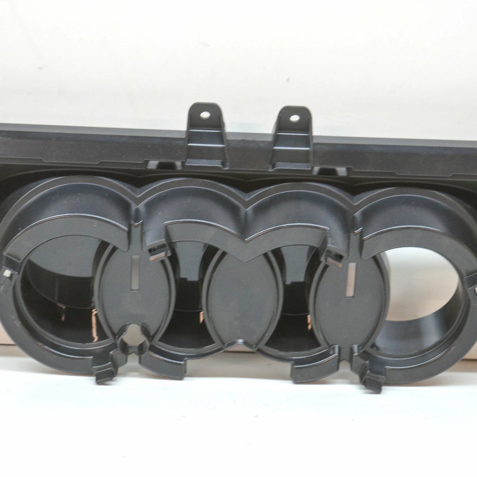 NEW AUDI Q7 4M FRONT BUMPER RADIATOR GRILLE BRACKET 4M0853037F