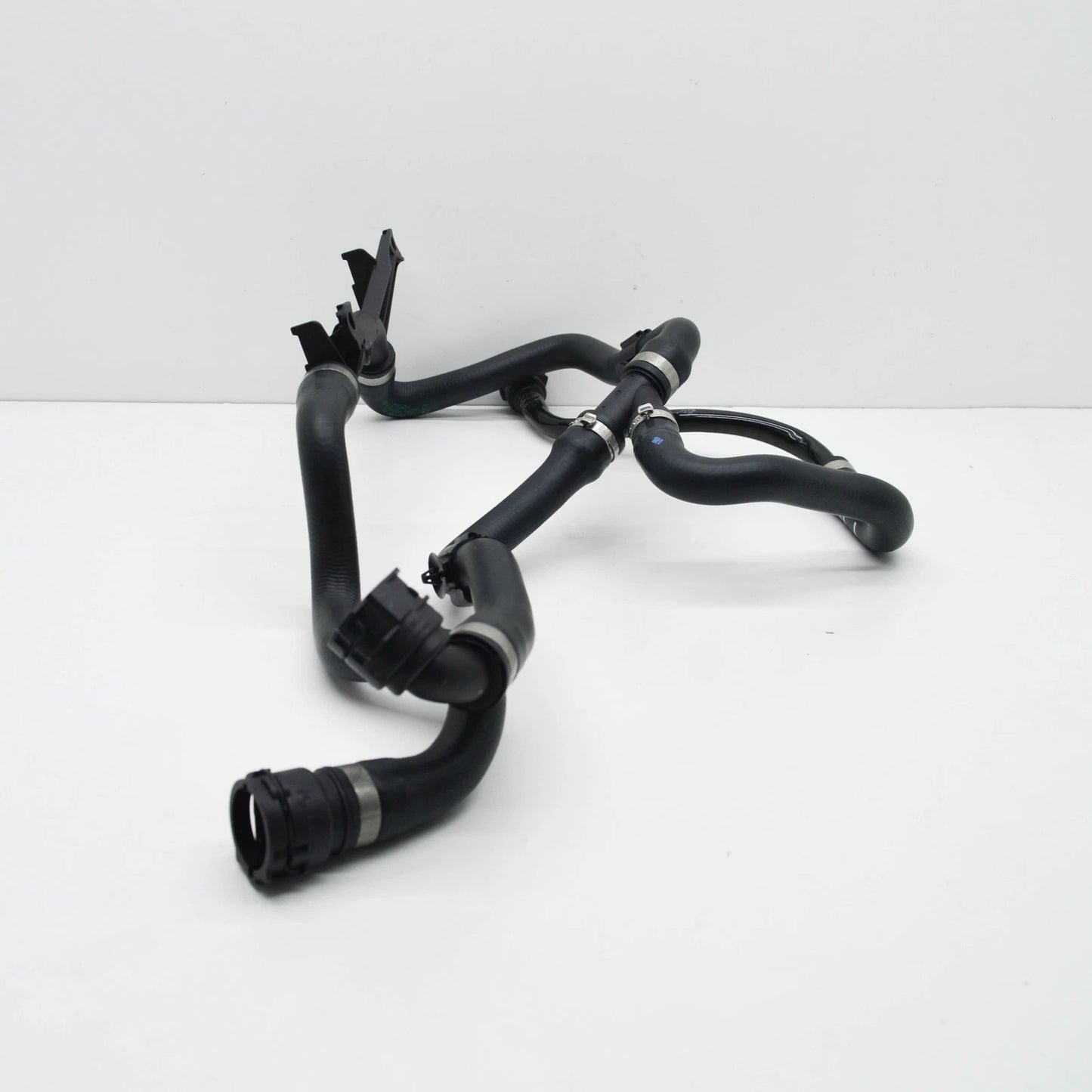NEW BMW 3 F30, F80 COOLANT HOSE 17128634283 8634283 ORIGINAL