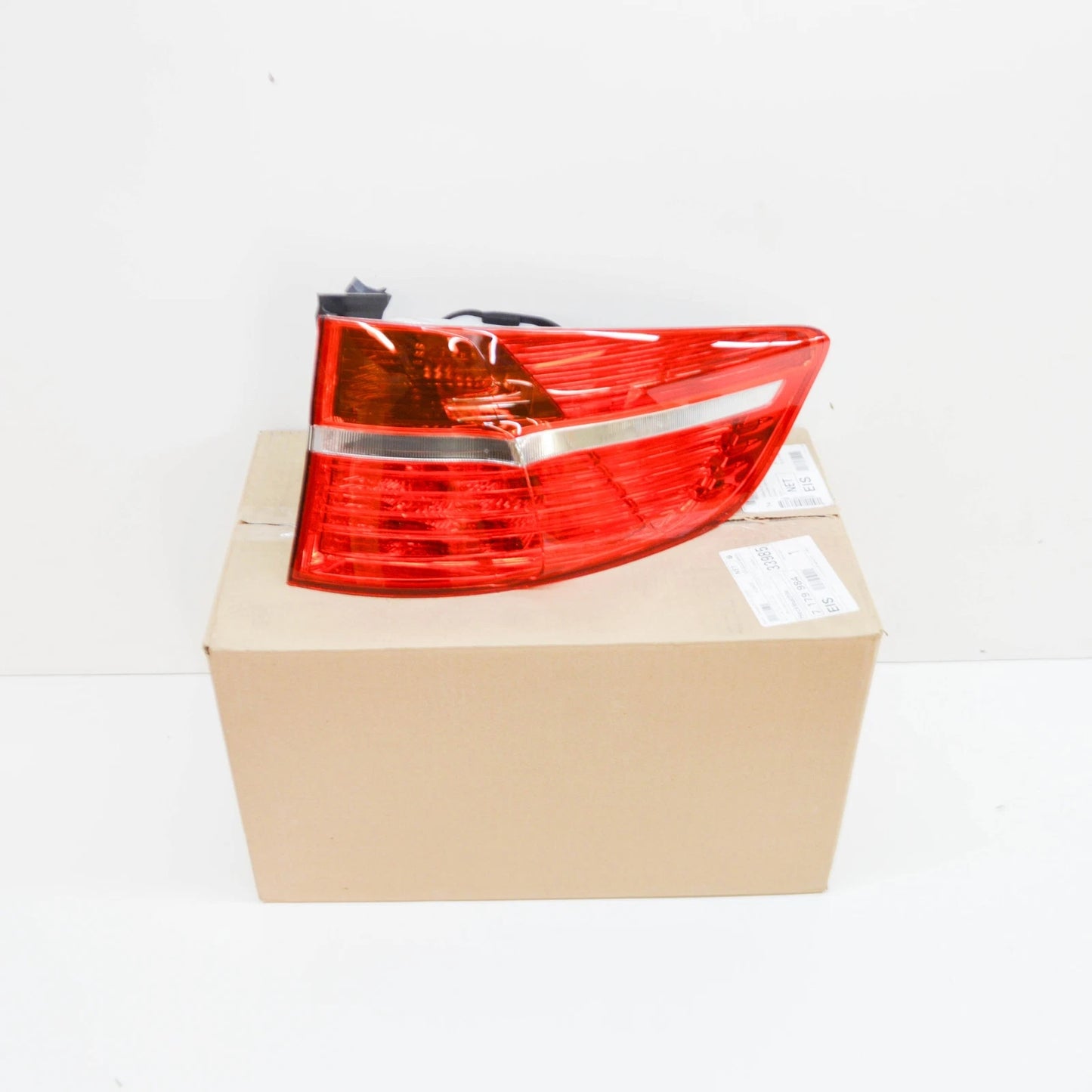 NEW BMW X6 E71 REAR RIGHT OUTER TAILLIGHT LAMP 63217179984 7179984 ORIGINAL