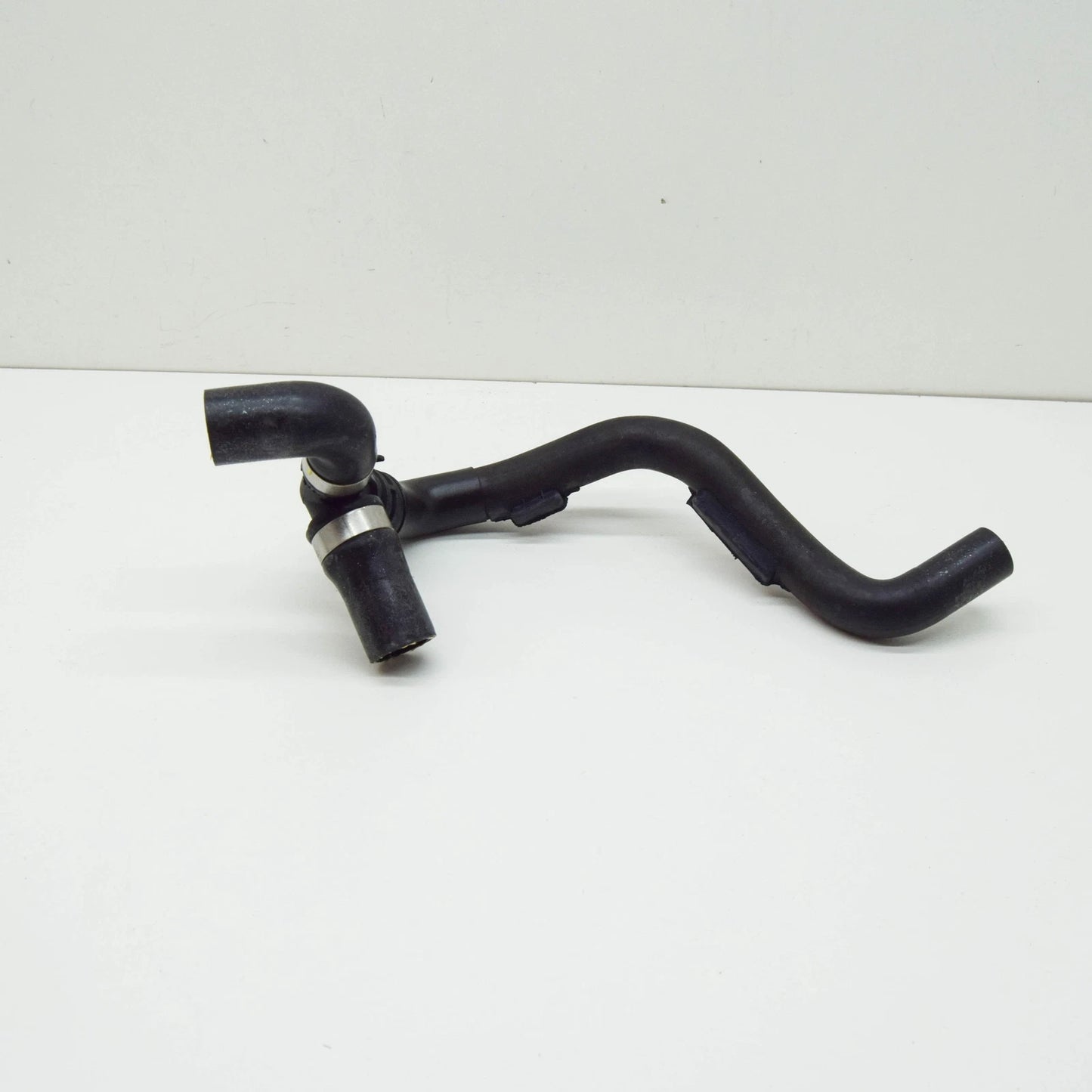 NEW VW SHARAN 7N ENGINE COOLANT HOSE 7N0121086B ORIGINAL