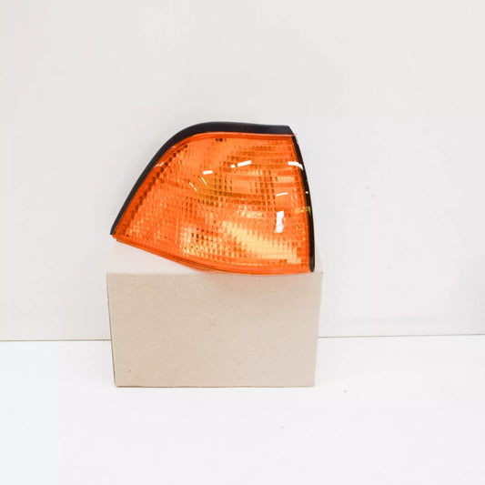 NEW BMW 3 COUPE E36 FRONT RIGHT TURN INDICATOR 8353282 63138353282 ORIGINAL