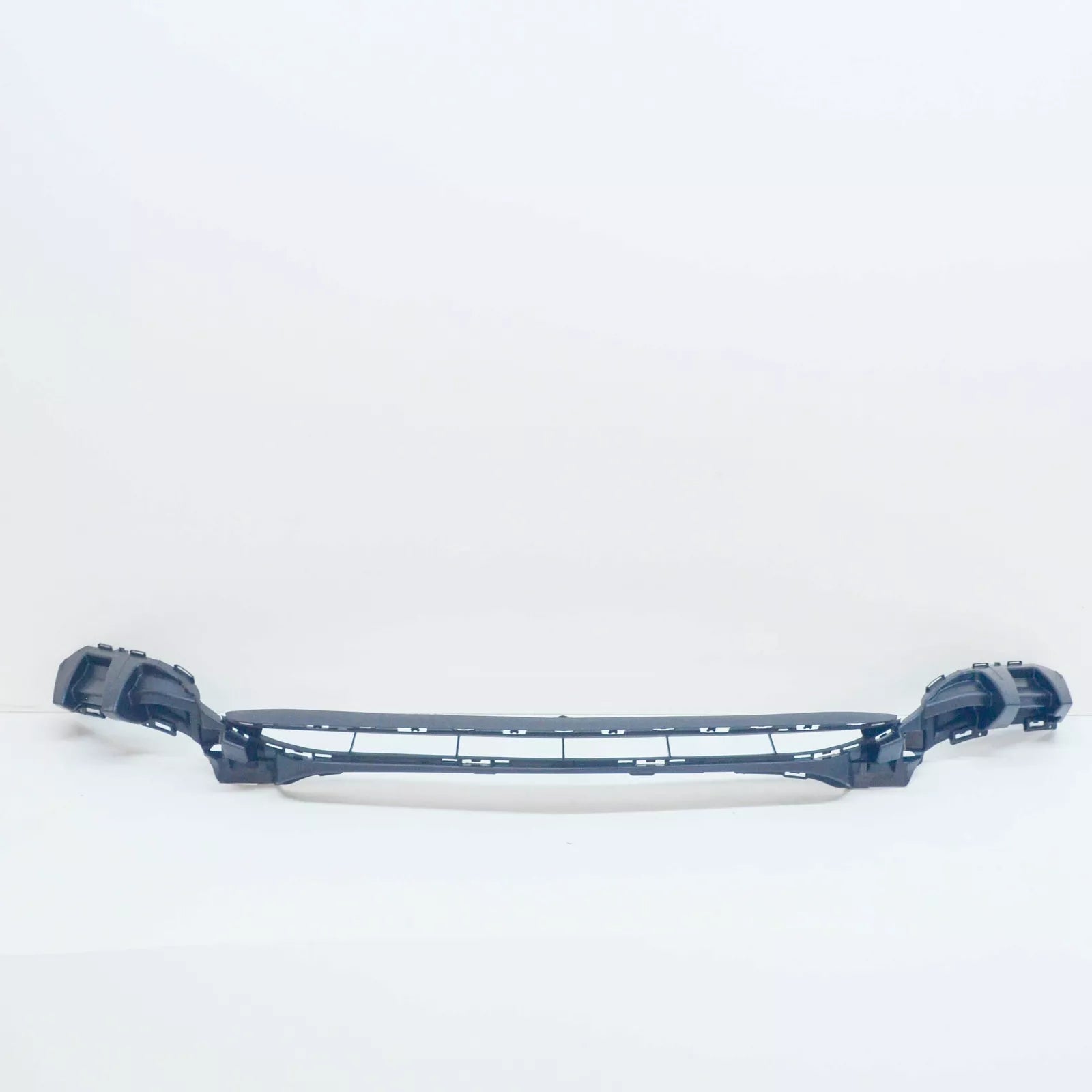 NEW MERCEDES-BENZ C-CLASS W205 FRONT BUMPER LOWER BRACKET A2058851365 ORIGINAL