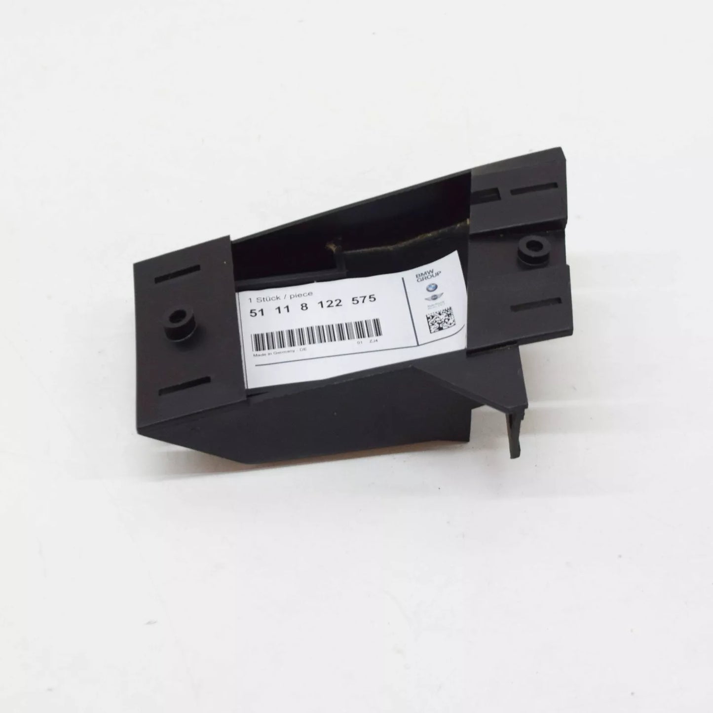 NEW BMW 3 E36 FRONT BUMPER LEFT INSERT BRACKET 51118122575