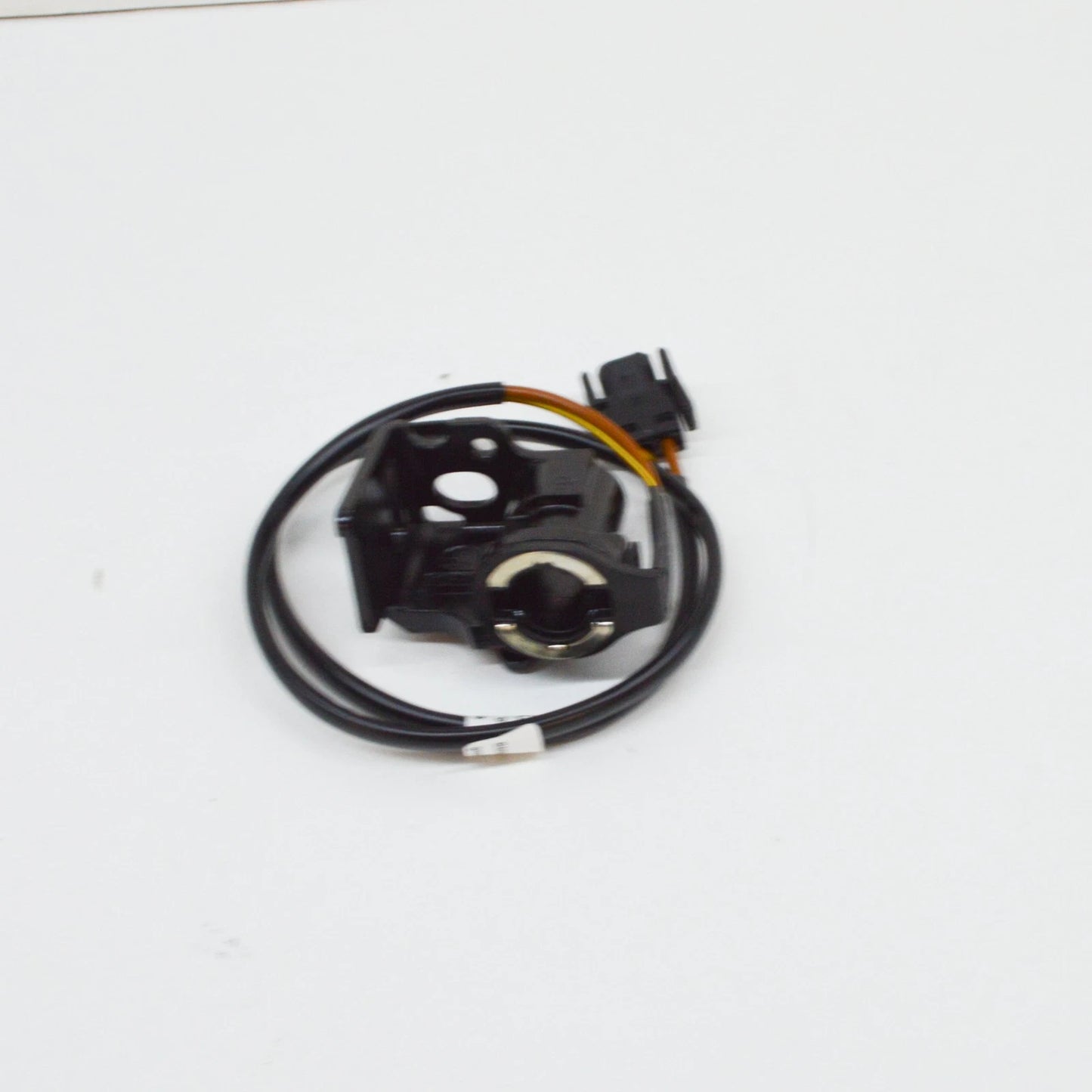 NEW BMW Z4 ROADSTER E85 LEFT HARDTOP SUPPORT 7043963 54217043963 ORIGINAL