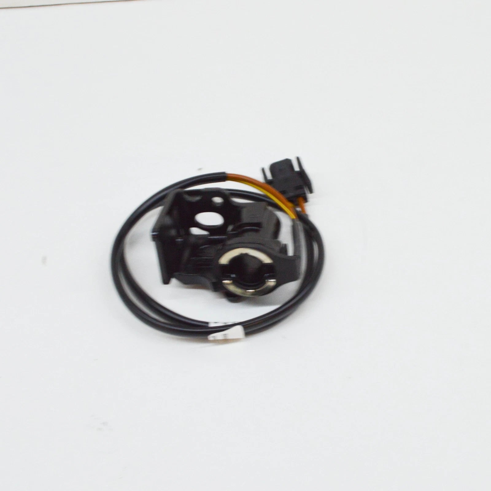 NEW BMW Z4 ROADSTER E85 LEFT HARDTOP SUPPORT 7043963 54217043963 ORIGINAL