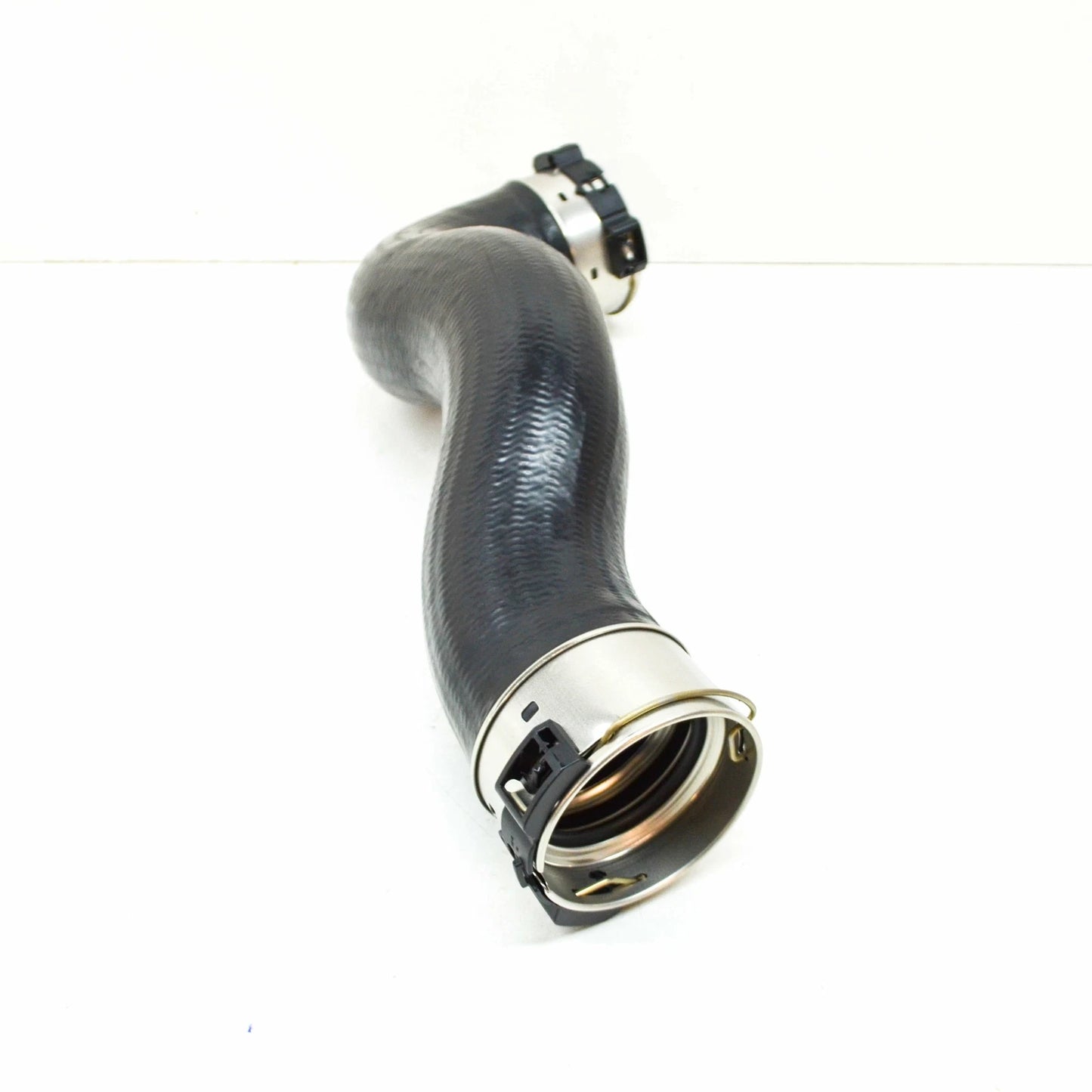 NEW MERCEDES-BENZ GLA X156 RIGHT SIDE INTERCOOLER PIPE HOSE A2465280282 ORIGINAL