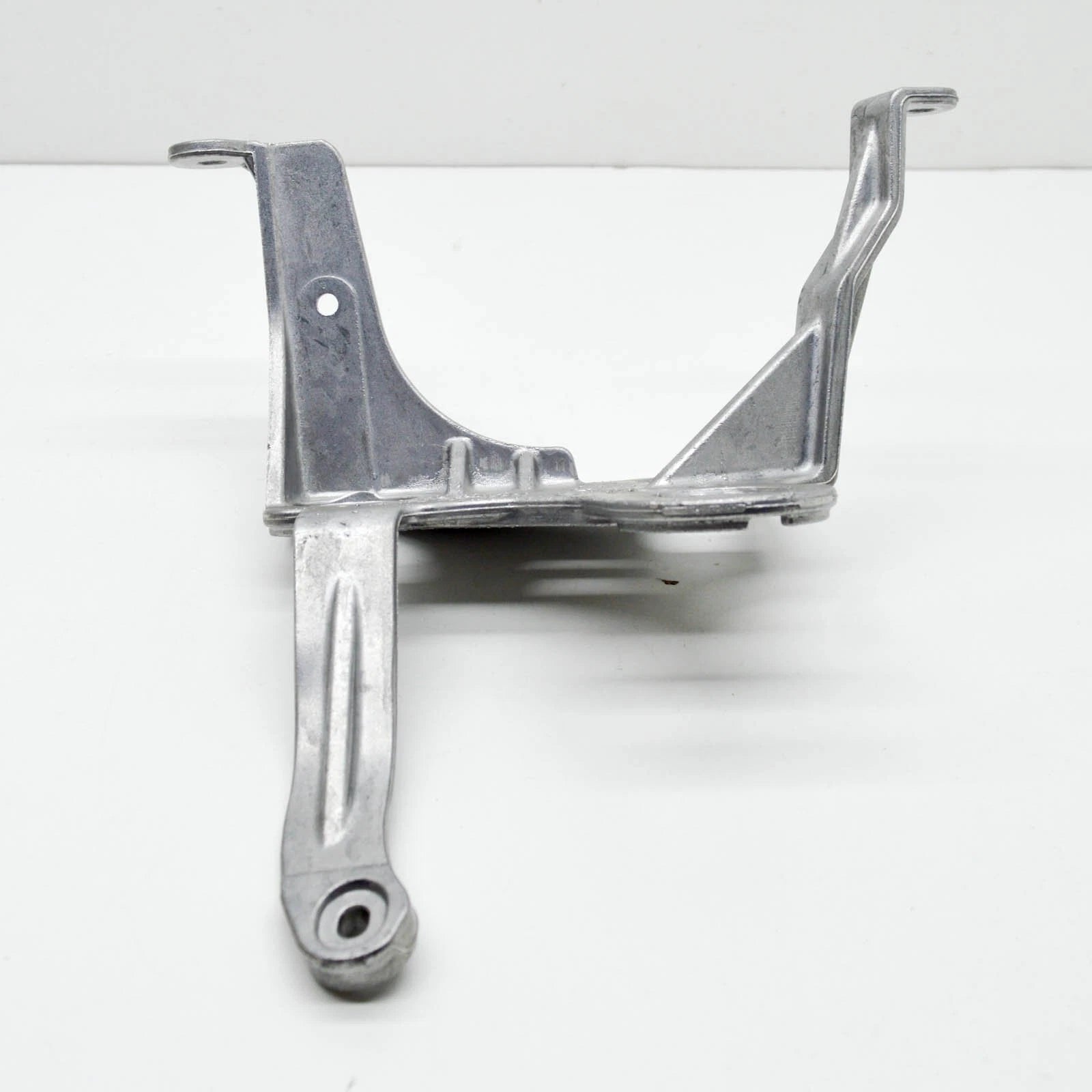 NEW MERCEDES-BENZ SLK R172 ABS PUMP BRACKET A1724300410