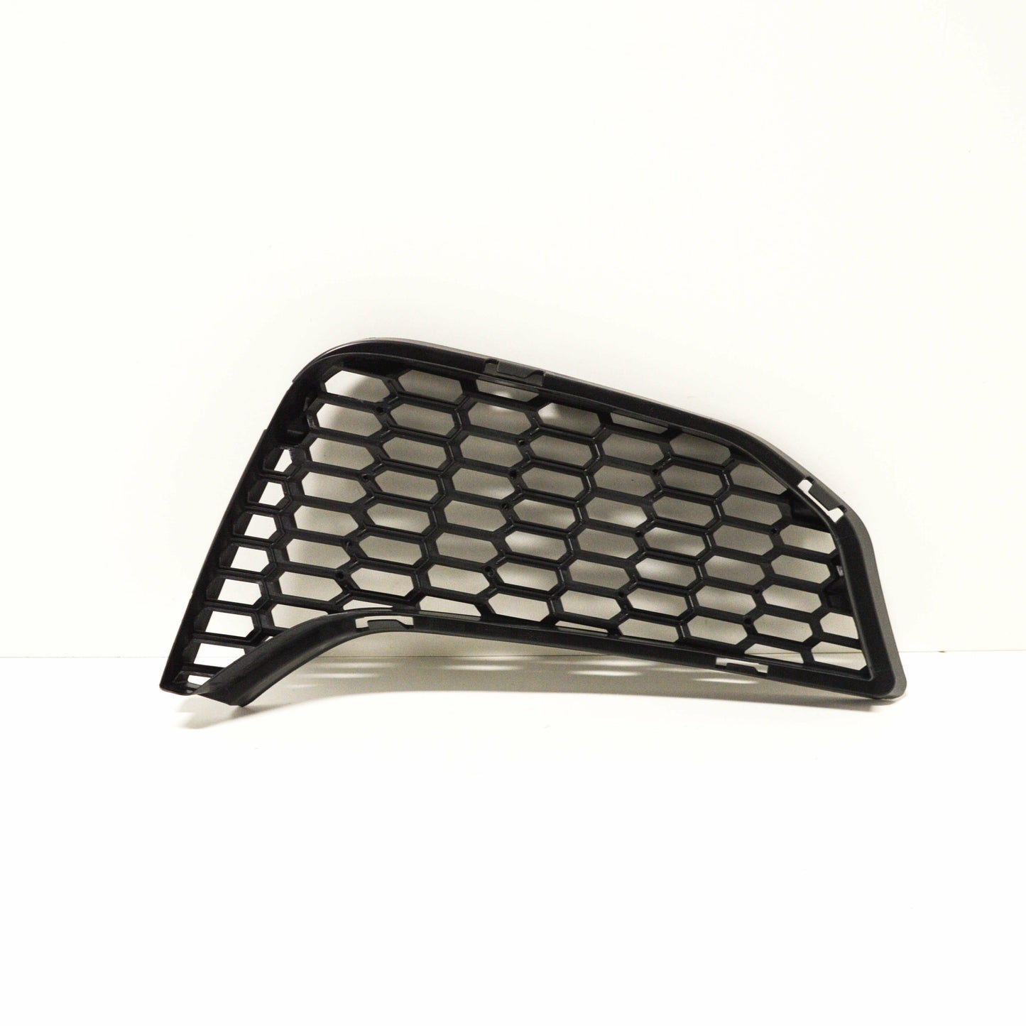 Genuine Bmw M4 F82 Front Bumper Lower Right Grille 51118054302 8054302 2016 Original