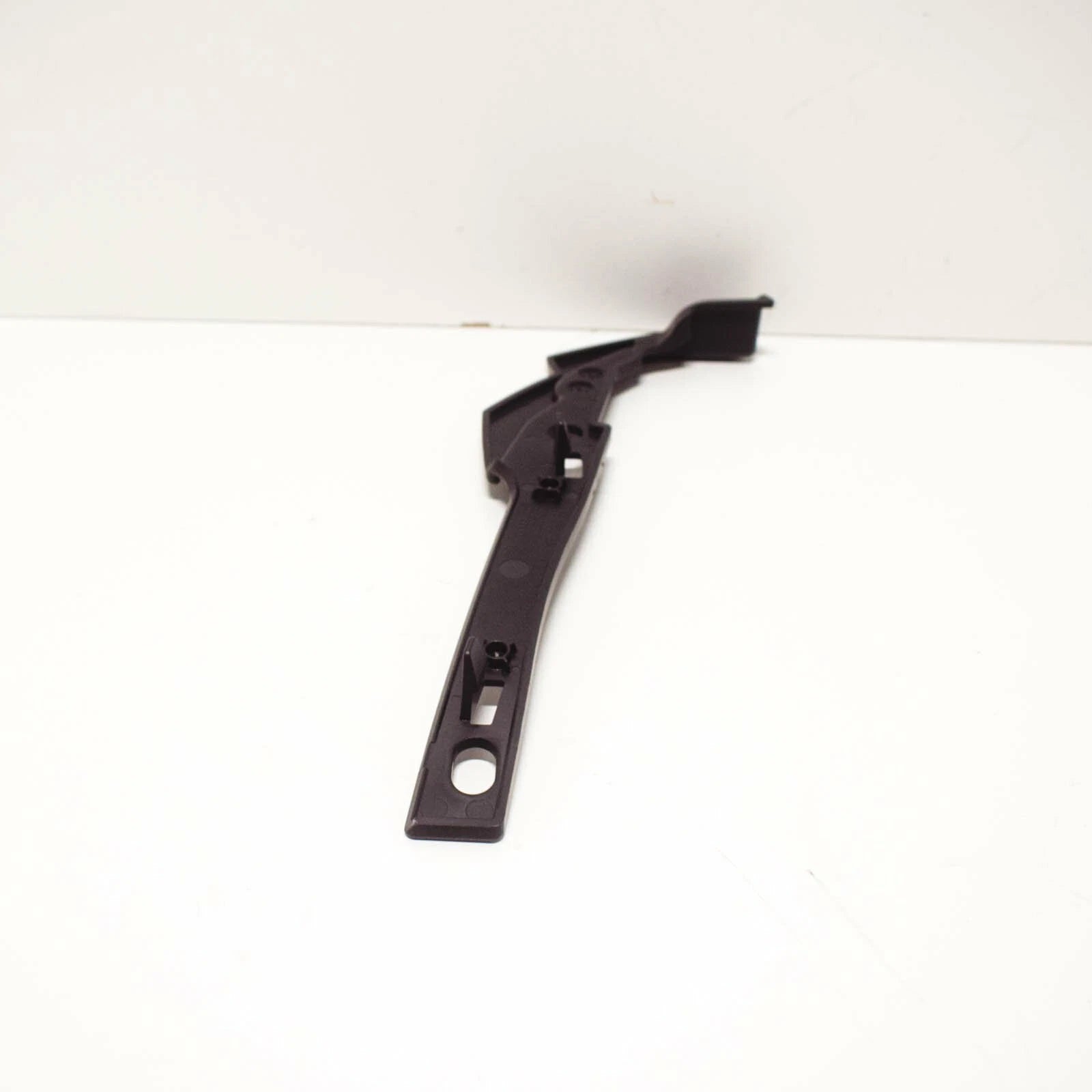 NEW AUDI A3 8V REAR RIGHT BUMPER BRACKET 8V5807084A ORIGINAL