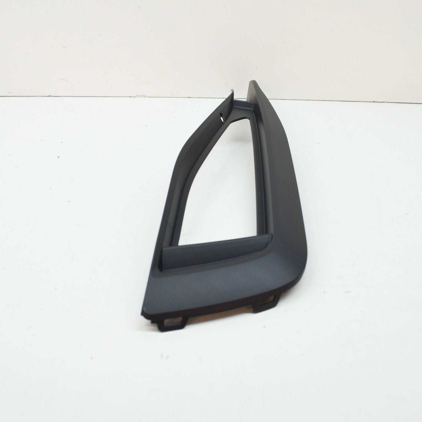 NEW VOLKSWAGEN PASSAT B8 FRONT BUMPER LEFT AIR VENT GRILLE 3G0853665K9B9