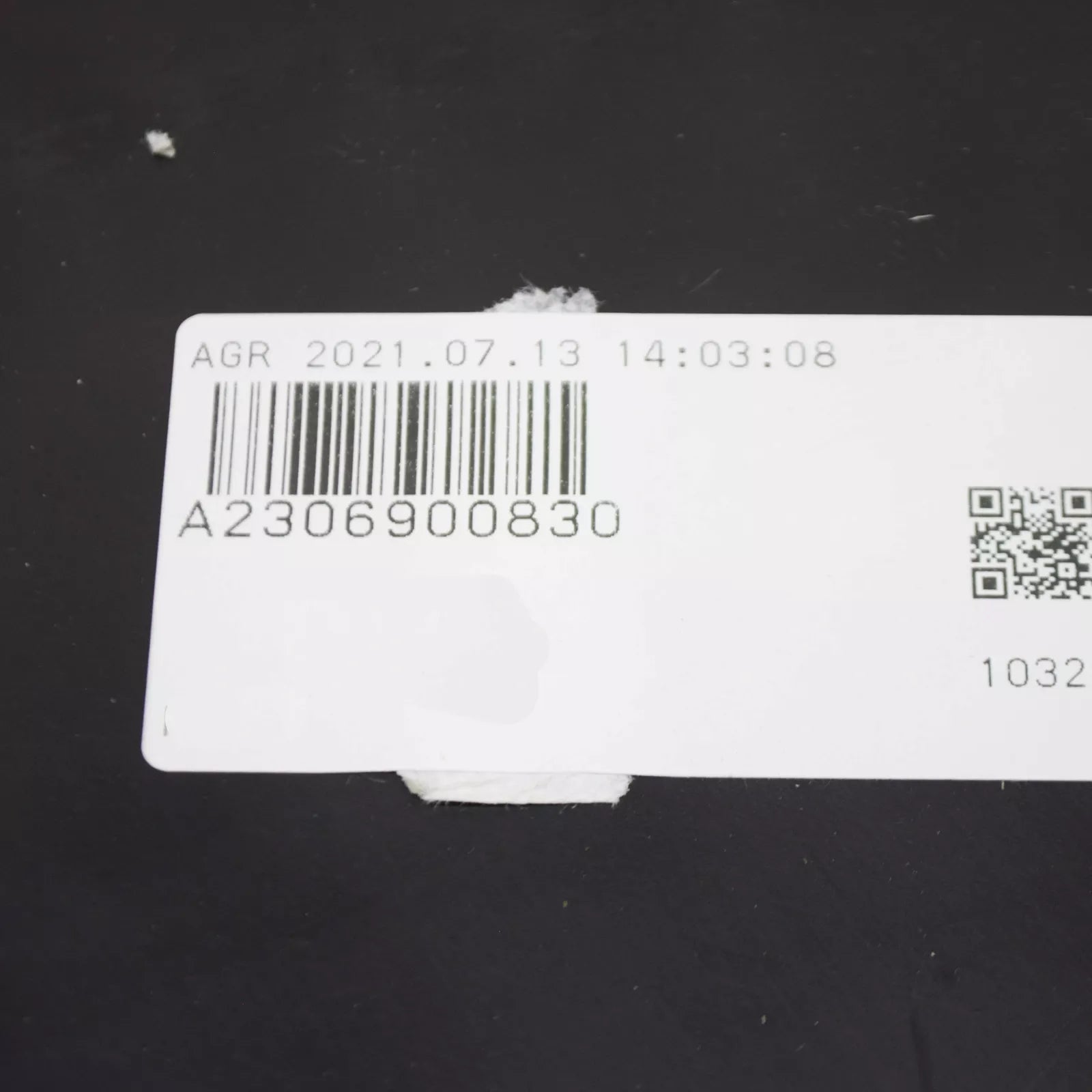 NEW MERCEDES-BENZ SL R230 FRONT RIGHT FENDER LINER COVER A2306900830