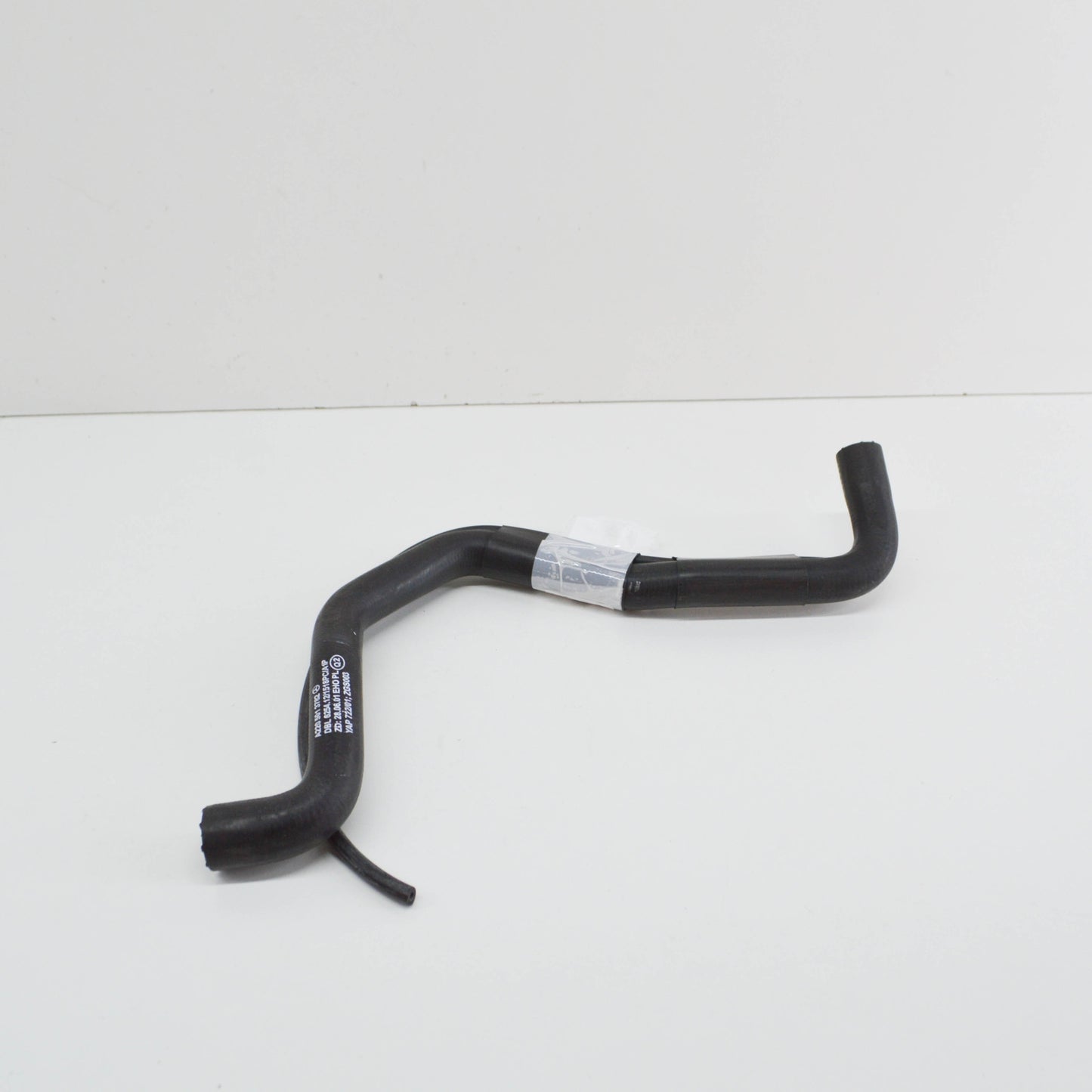 NEW MB S W220 WATER PUMP AND CHARGE-AIR INTERCOOLER HOSE A2205013782 ORIGINAL