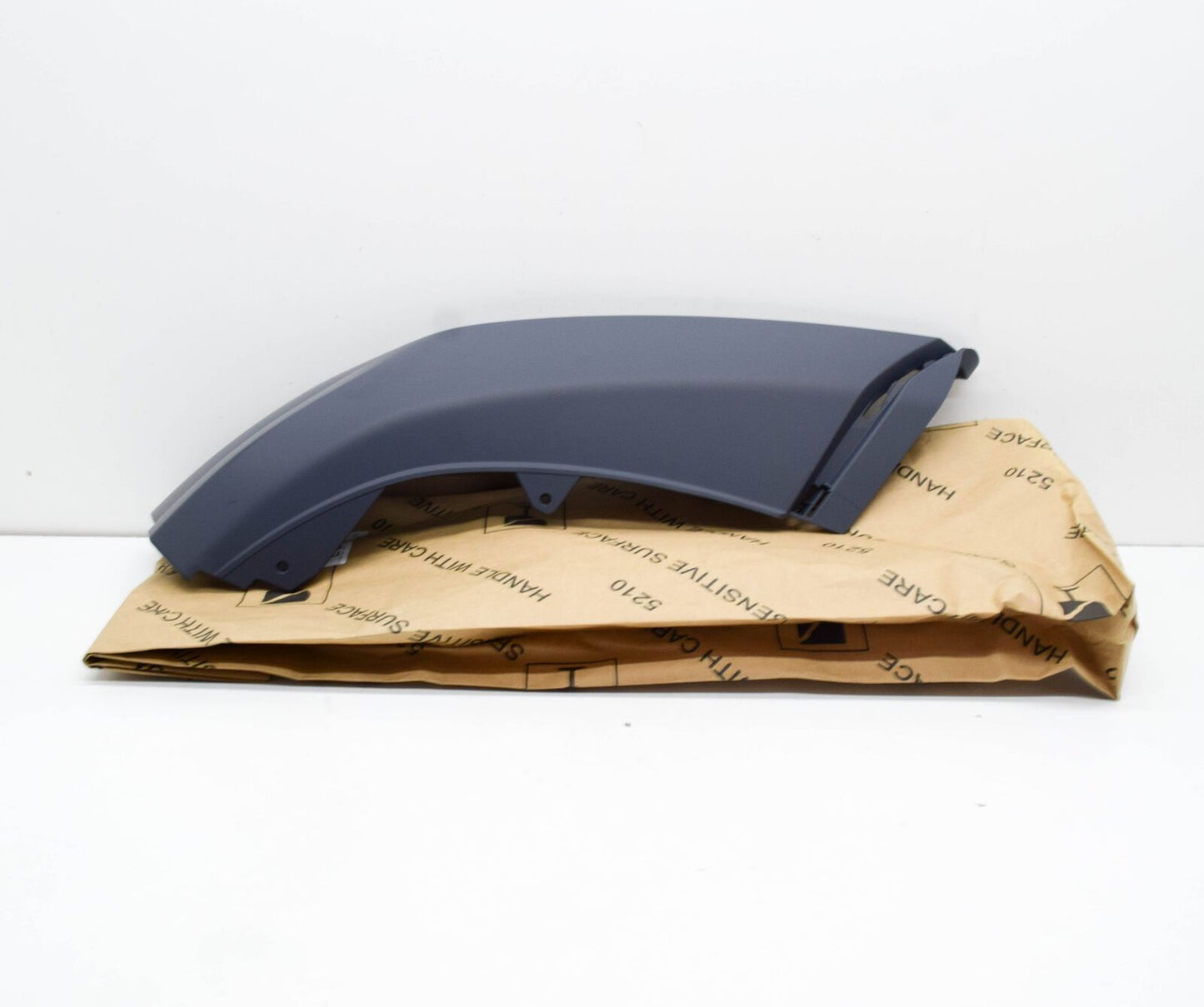 NEW AUDI Q3 F3 FRONT RIGHT BUMPER SPOILER 83A807548 GRU 83A807548GRU ORIGINAL