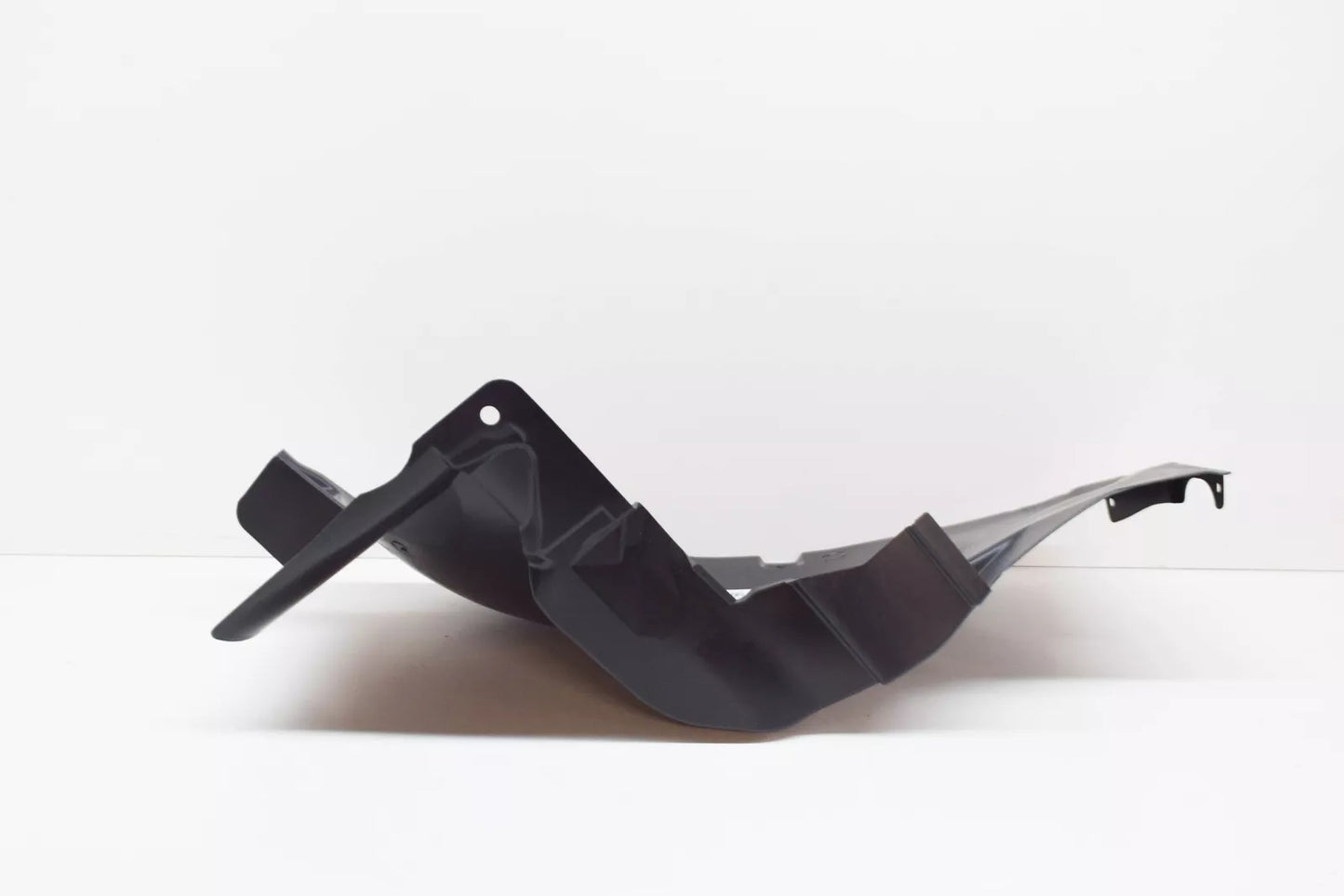 NEW MERCEDES-BENZ B-CLASS W245 FRONT RIGHT ARCH LINER FRONT PART A1696982630