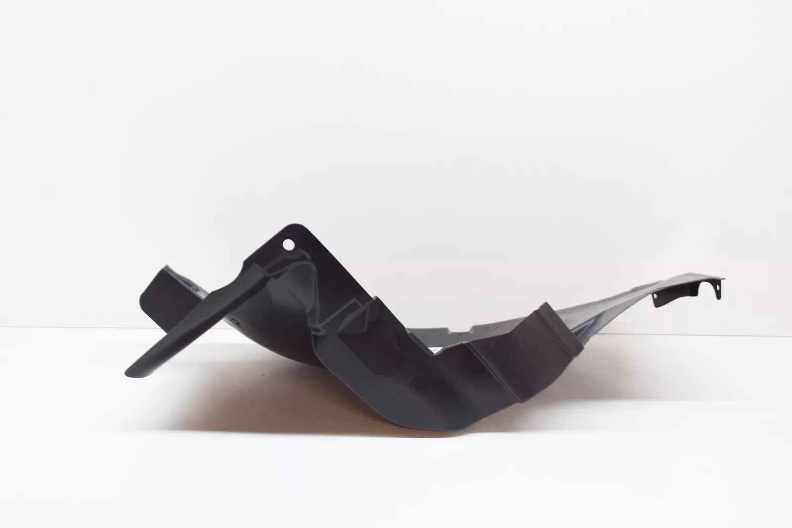 NEW MERCEDES-BENZ B-CLASS W245 FRONT RIGHT ARCH LINER FRONT PART A1696982630