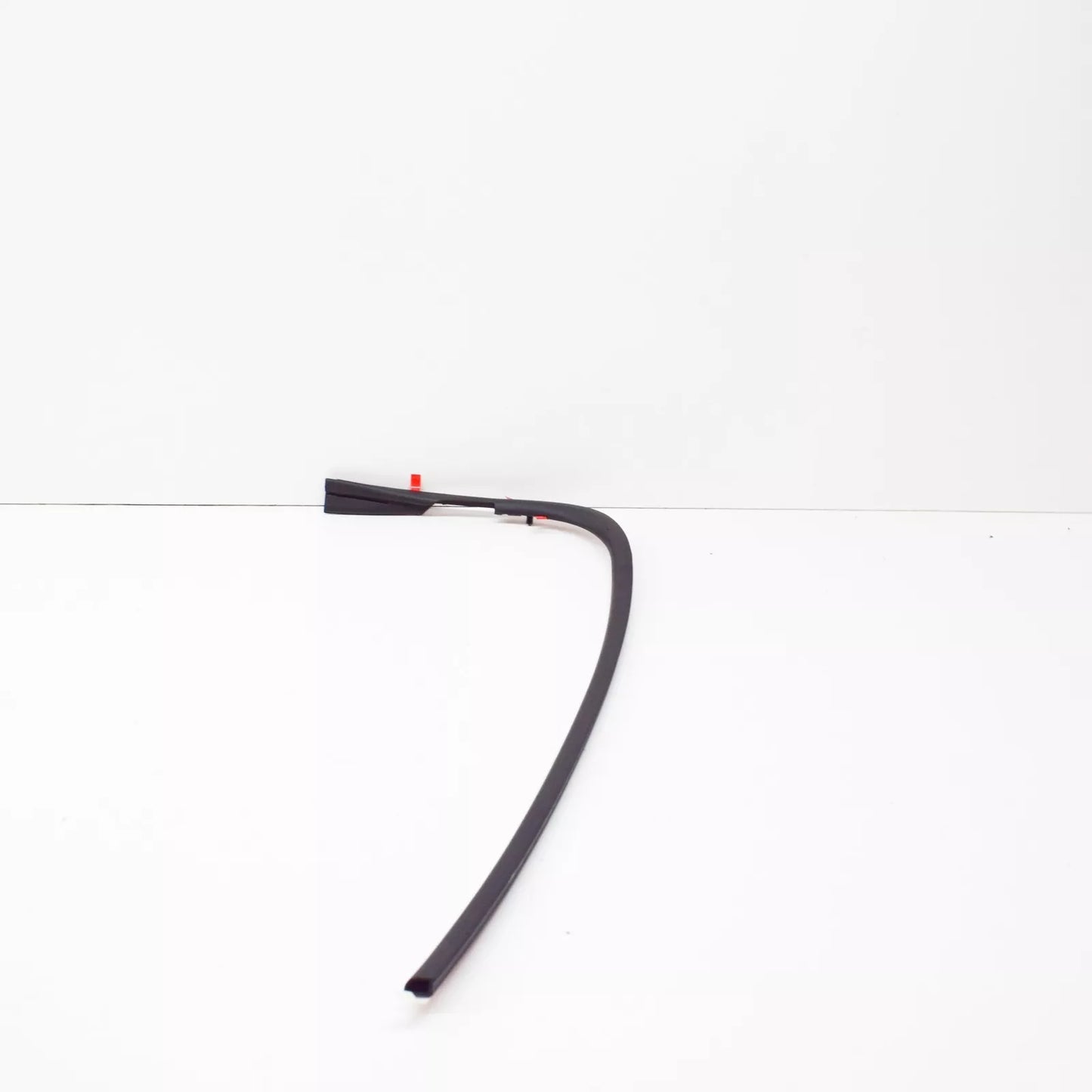 NEW BMW I8 FRONT RIGHT DOOR SEALING RUBBER 51338494506 2016 ORIGINAL