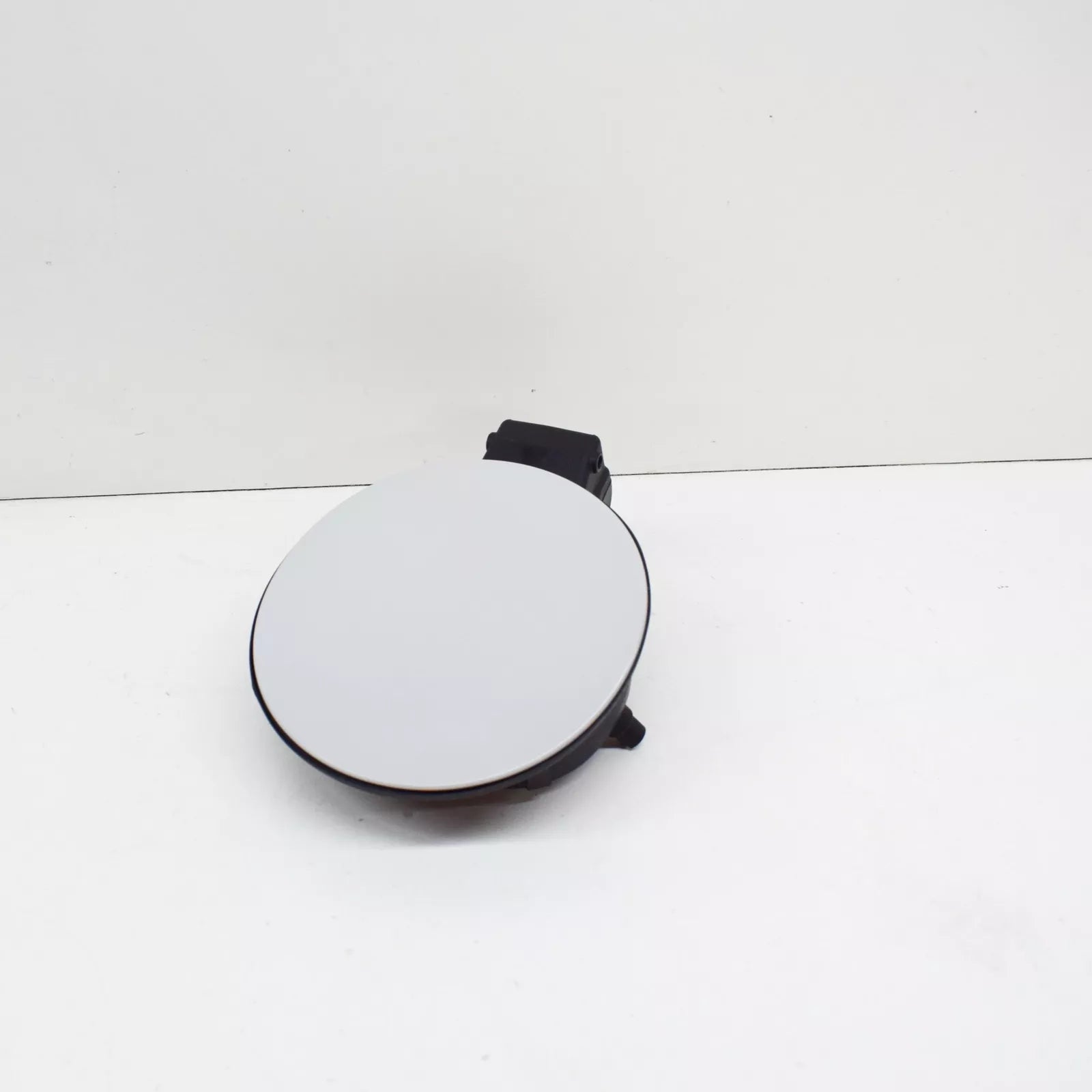 NEW VOLKSWAGEN POLO 6R MK5 REAR RIGHT FUEL TANK FLAP 6R0809857LGRU