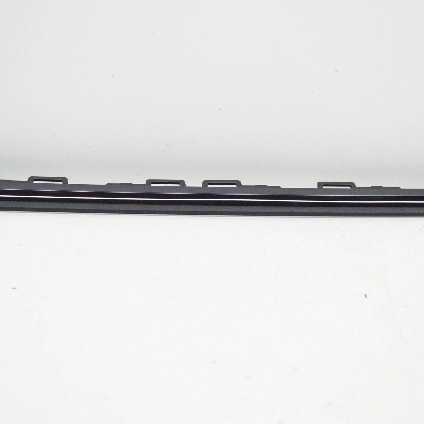 NEW AUDI E-TRON SPORTBACK FRONT BUMPER CENTER MOLDING TRIM 4KE853057Y9B