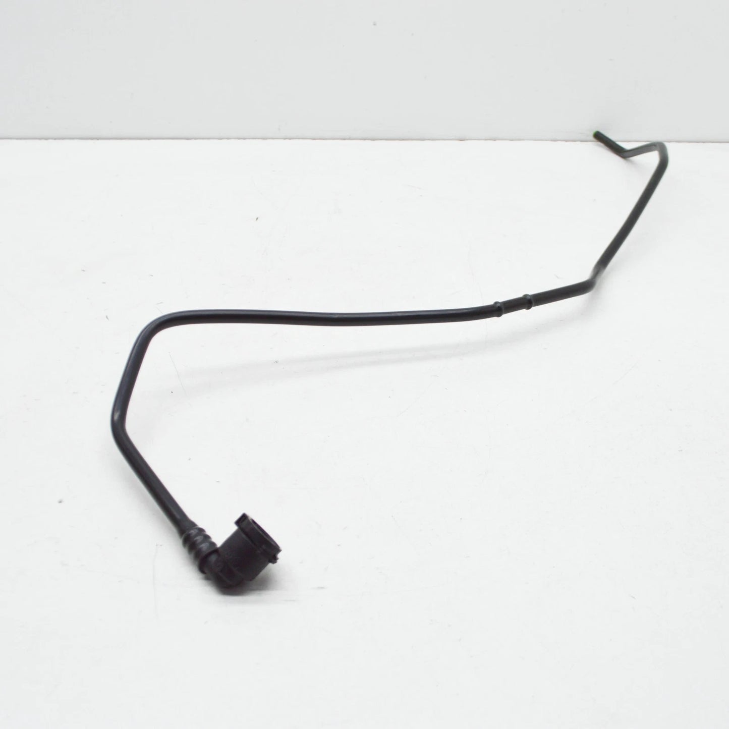 NEW BMW 5 F10 ENGINE COOLANT HOSE LINE 2284337 17122284337 ORIGINAL