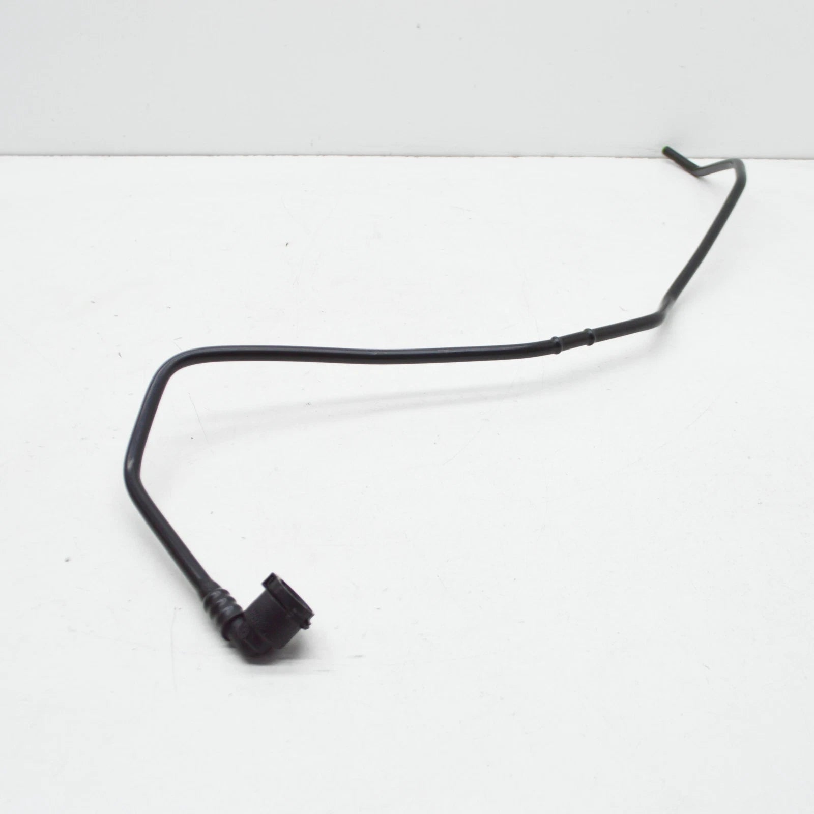 NEW BMW 5 F10 ENGINE COOLANT HOSE LINE 2284337 17122284337 ORIGINAL