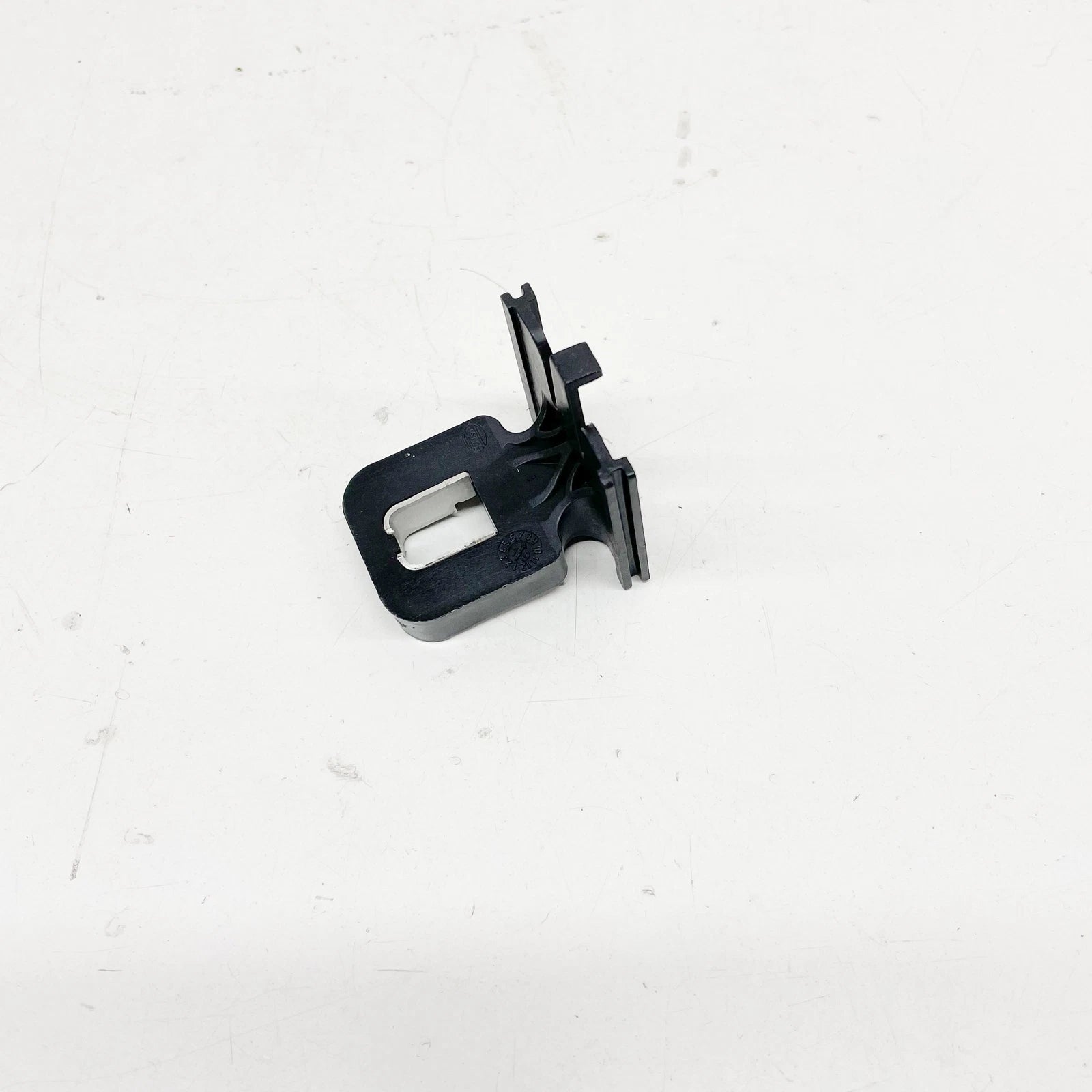 NEW AUDI A3 8V HEADLIGHT REAR OUTER BRACKET 8V0941453 ORIGINAL