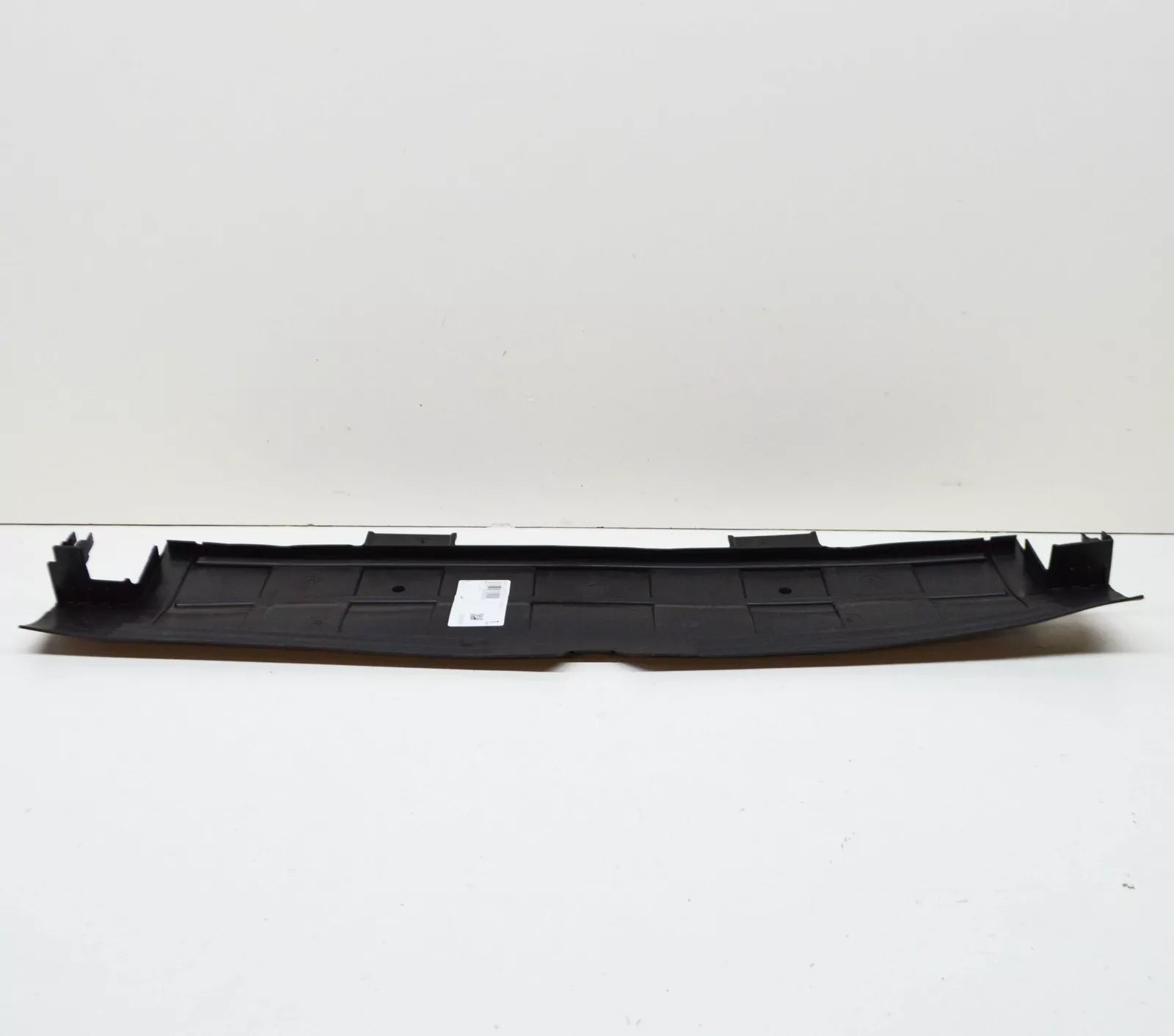 NEW MERCEDES-BENZ A W177 RADIATOR LOWER AIR DUCT SEGMENT A1775050200 ORIGINAL