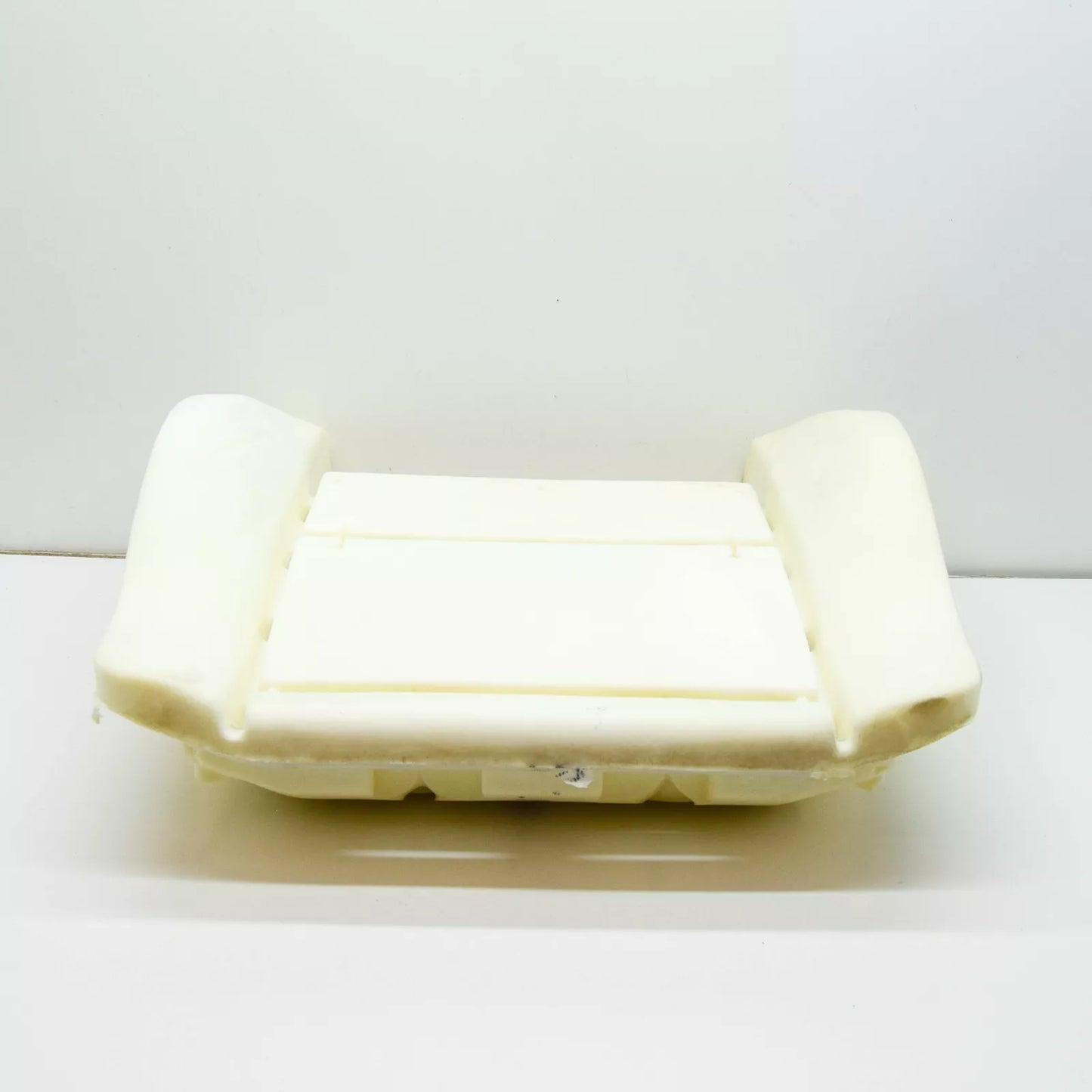 NEW BMW 3 COMPACT E36 FRONT LOWER SEAT PAD 52108122076 8122076 ORIGINAL