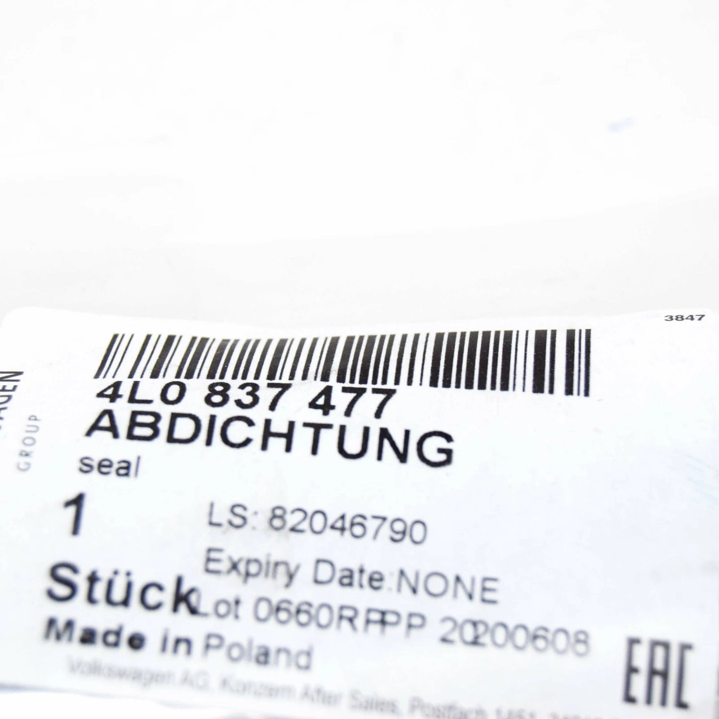 NEW AUDI Q7 4L FRONT LEFT DOOR WINDOW OUTER APERTURE SEAL 4L0837477