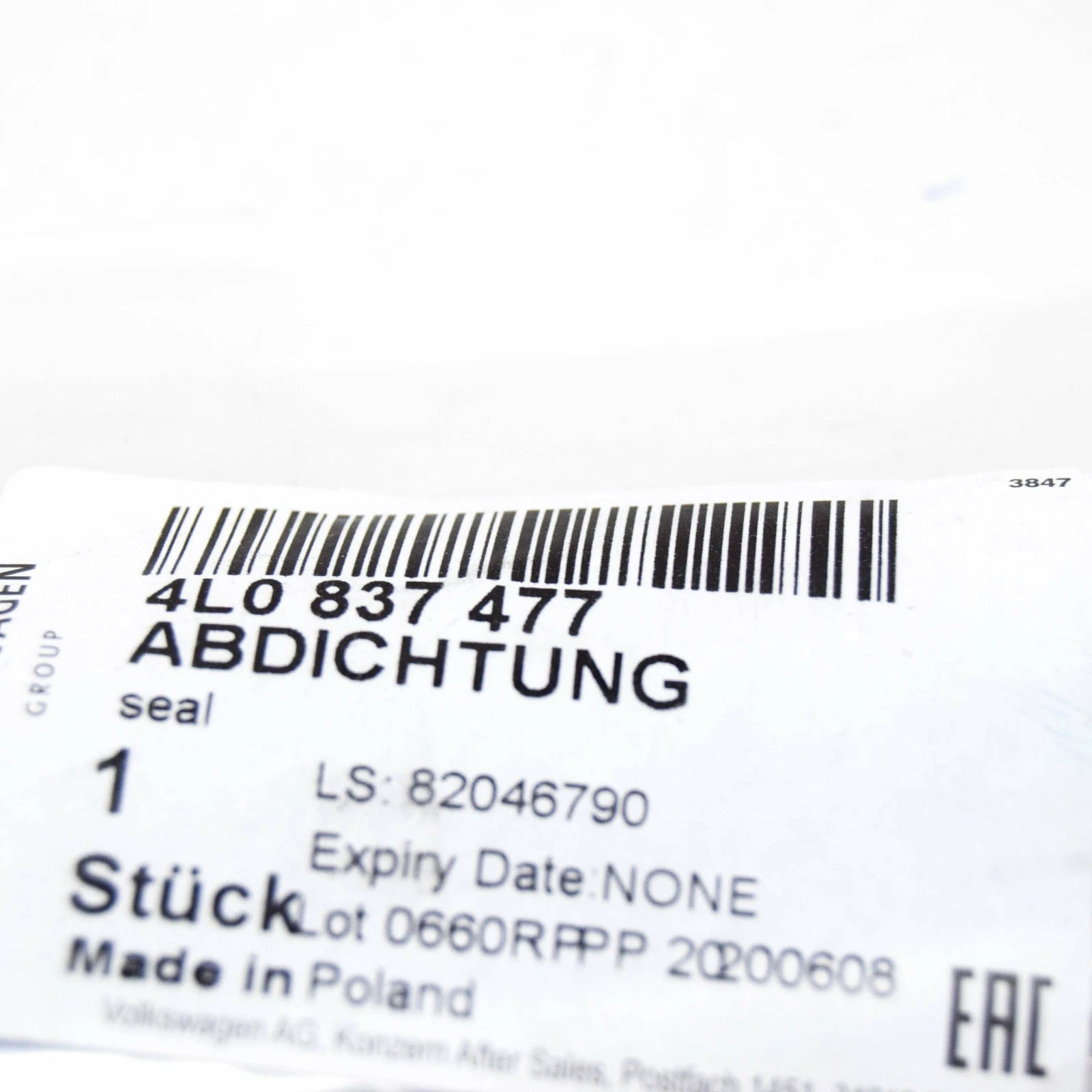 NEW AUDI Q7 4L FRONT LEFT DOOR WINDOW OUTER APERTURE SEAL 4L0837477