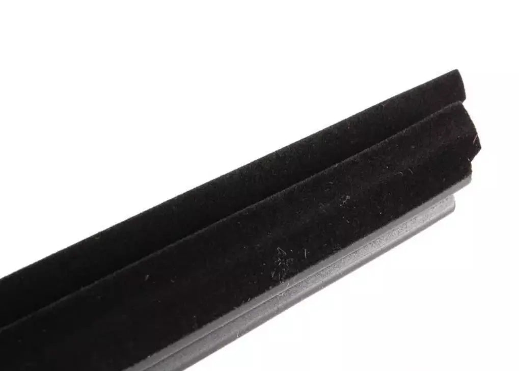 NEW BMW 3 E46 FRONT LEFT DOOR WINDOW WEATHER STRIP 51338194701 8194701 ORIGINAL