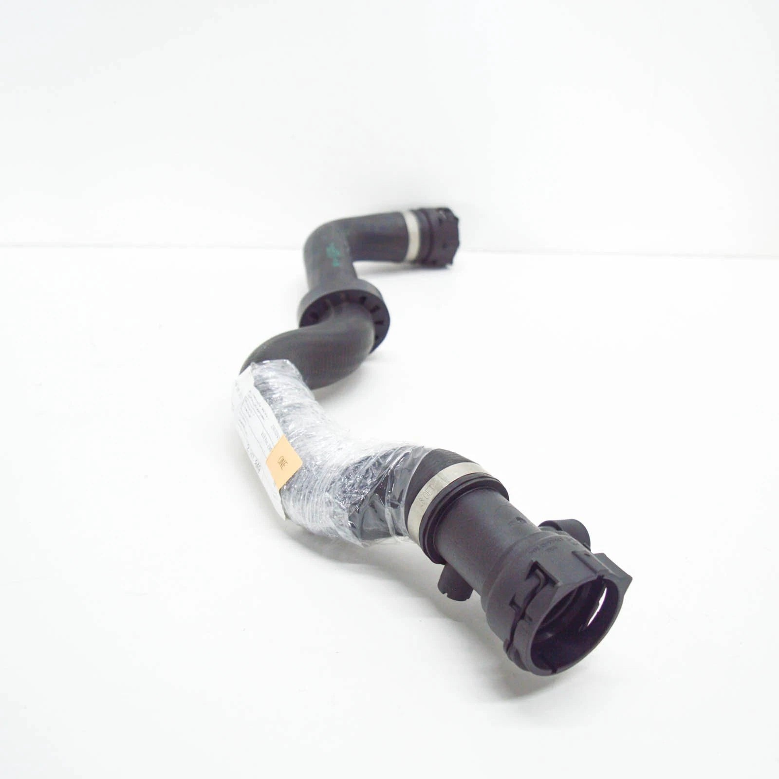 NEW BMW 3 E46 COOLING SYSTEM WATER HOSE 11532247849 2247849 2004 ORIGINAL