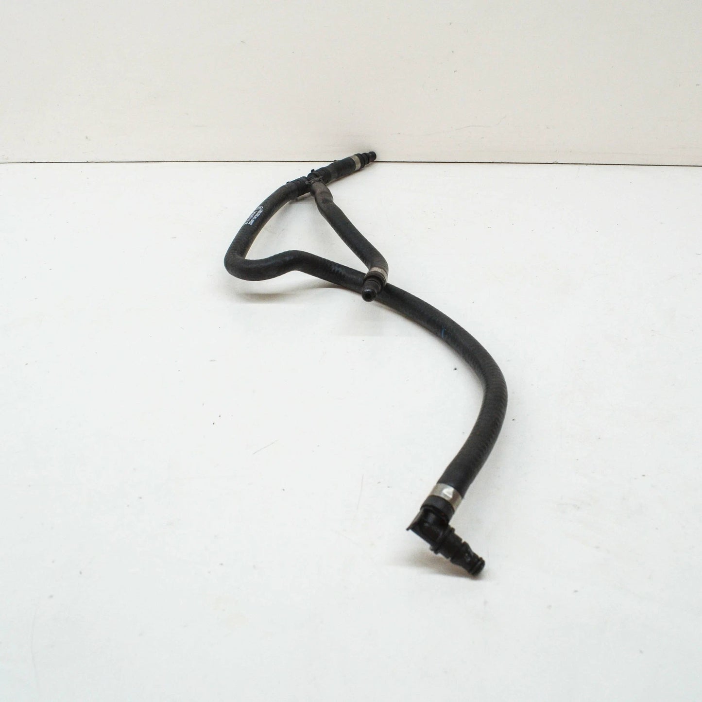 NEW MERCEDES-BENZ C W204 AMG VENTILATION PIPE A2045000372 ORIGINAL