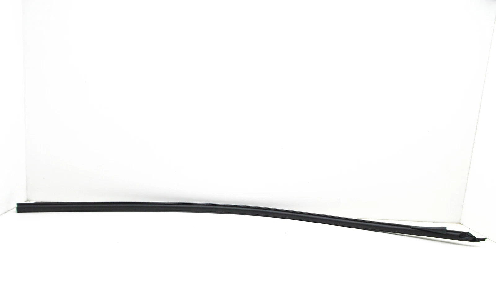 NEW BMW 1 F21 FRONT LEFT DOOR UPPER STRIP 51767284415 ORIGINAL