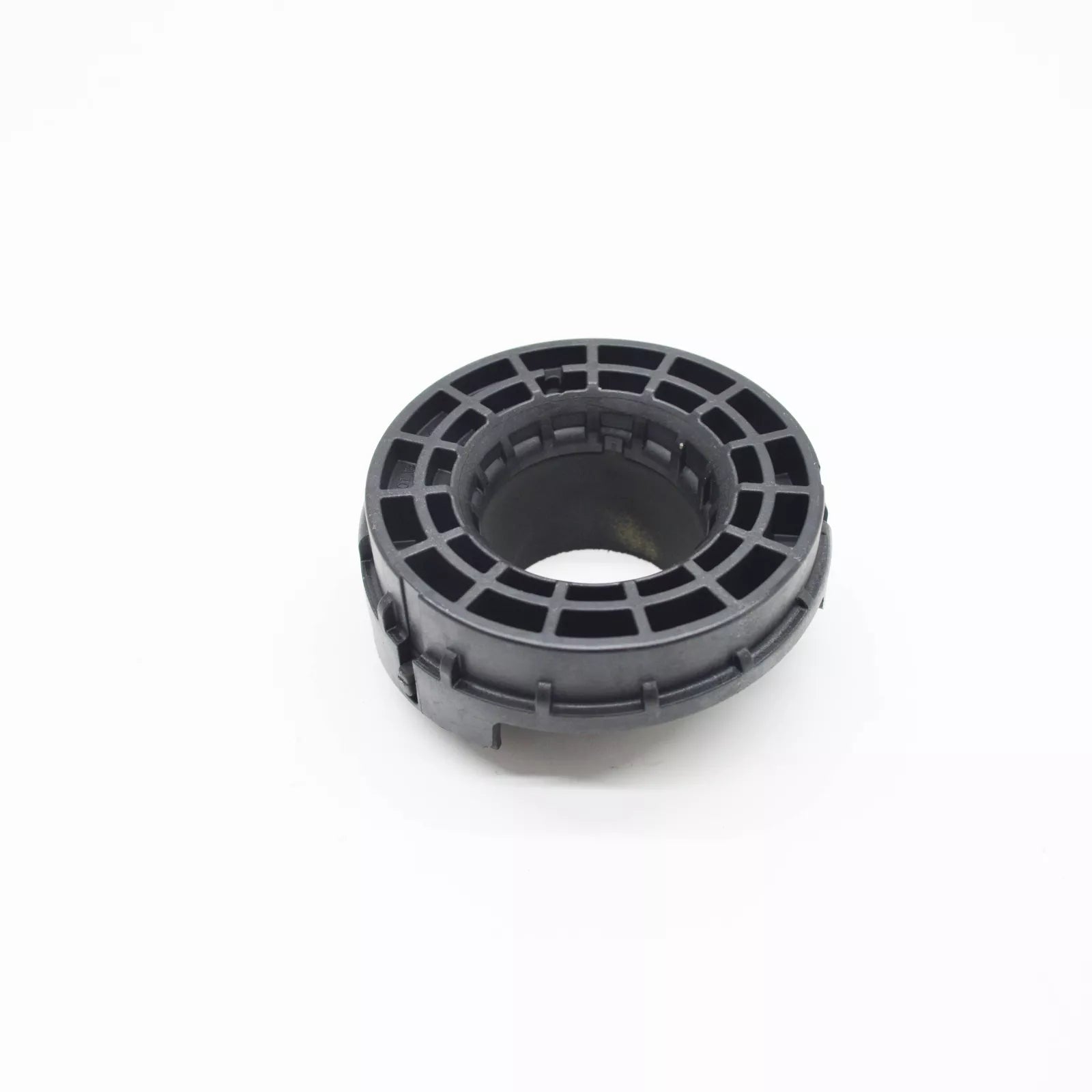 NEW MERCEDES-BENZ C W205 REAR COIL SPRING SHIM A2053240584 ORIGINAL