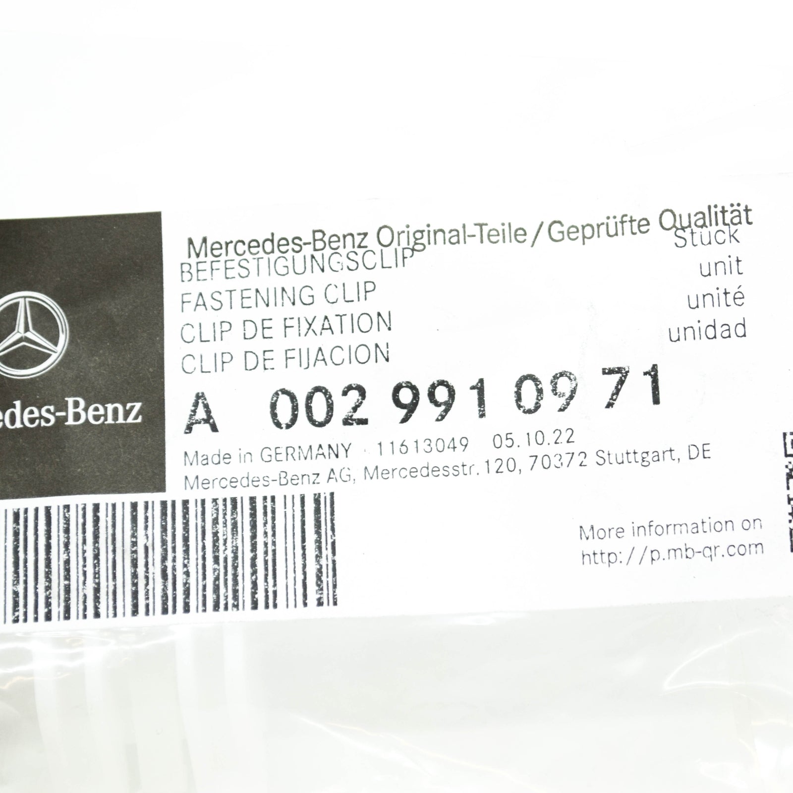 NEW MERCEDES-BENZ C W205 FASTENING CLIP A0029910971 ORIGINAL