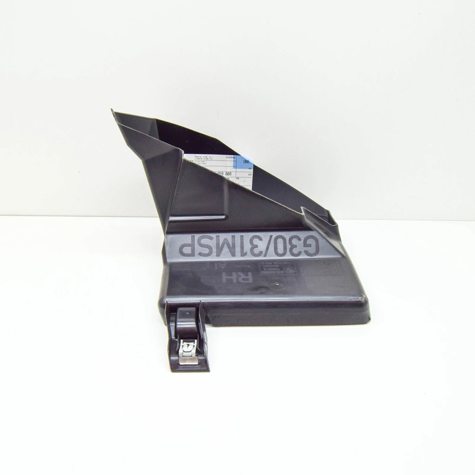 NEW BMW 5 G30 RADIATOR AIR DUCT RIGHT M 51748059680 ORIGINAL